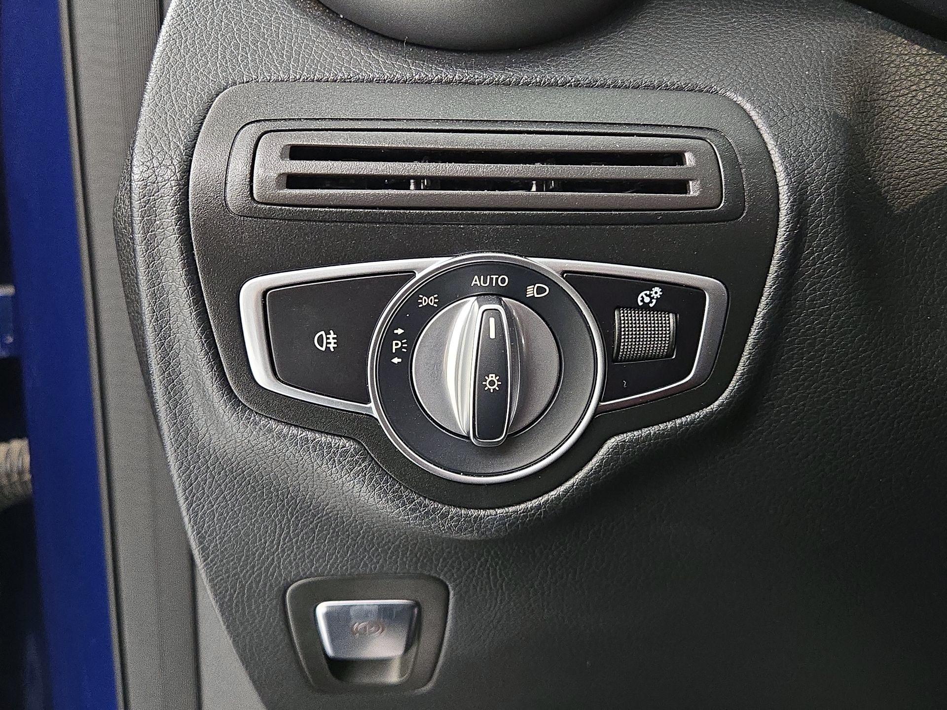 Thumbnail: 2020 Mercedes-Benz GLC - 13