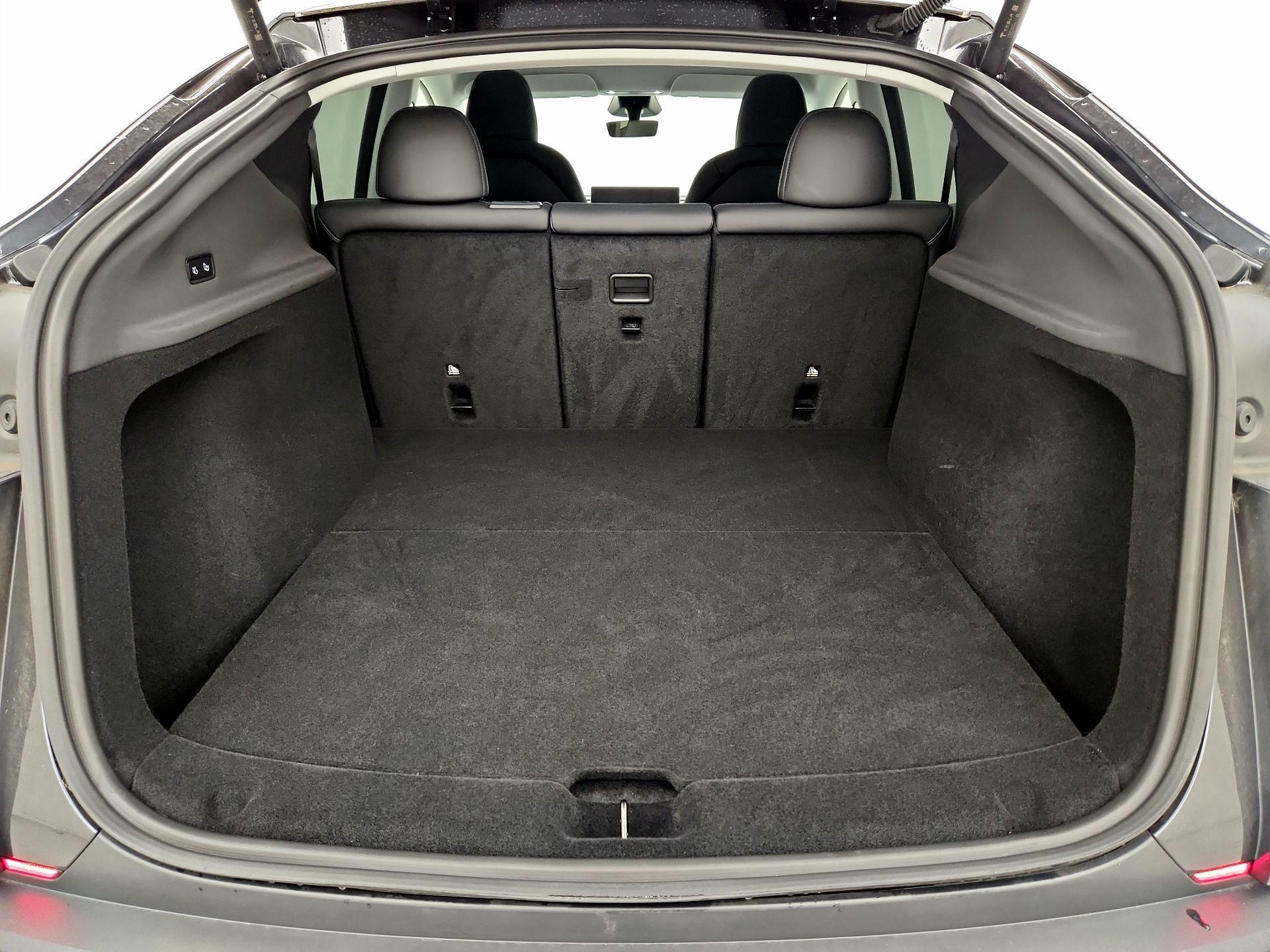 Thumbnail: 2026 Tesla Model Y - 20