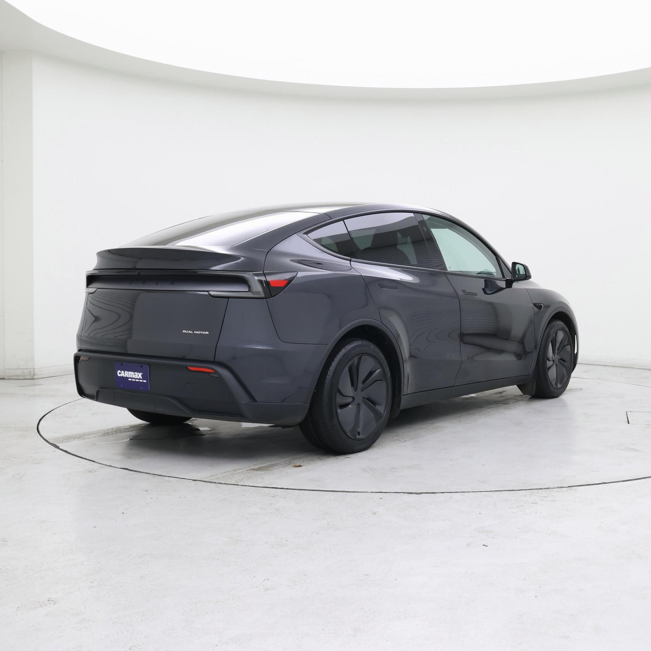 Thumbnail: 2026 Tesla Model Y - 8