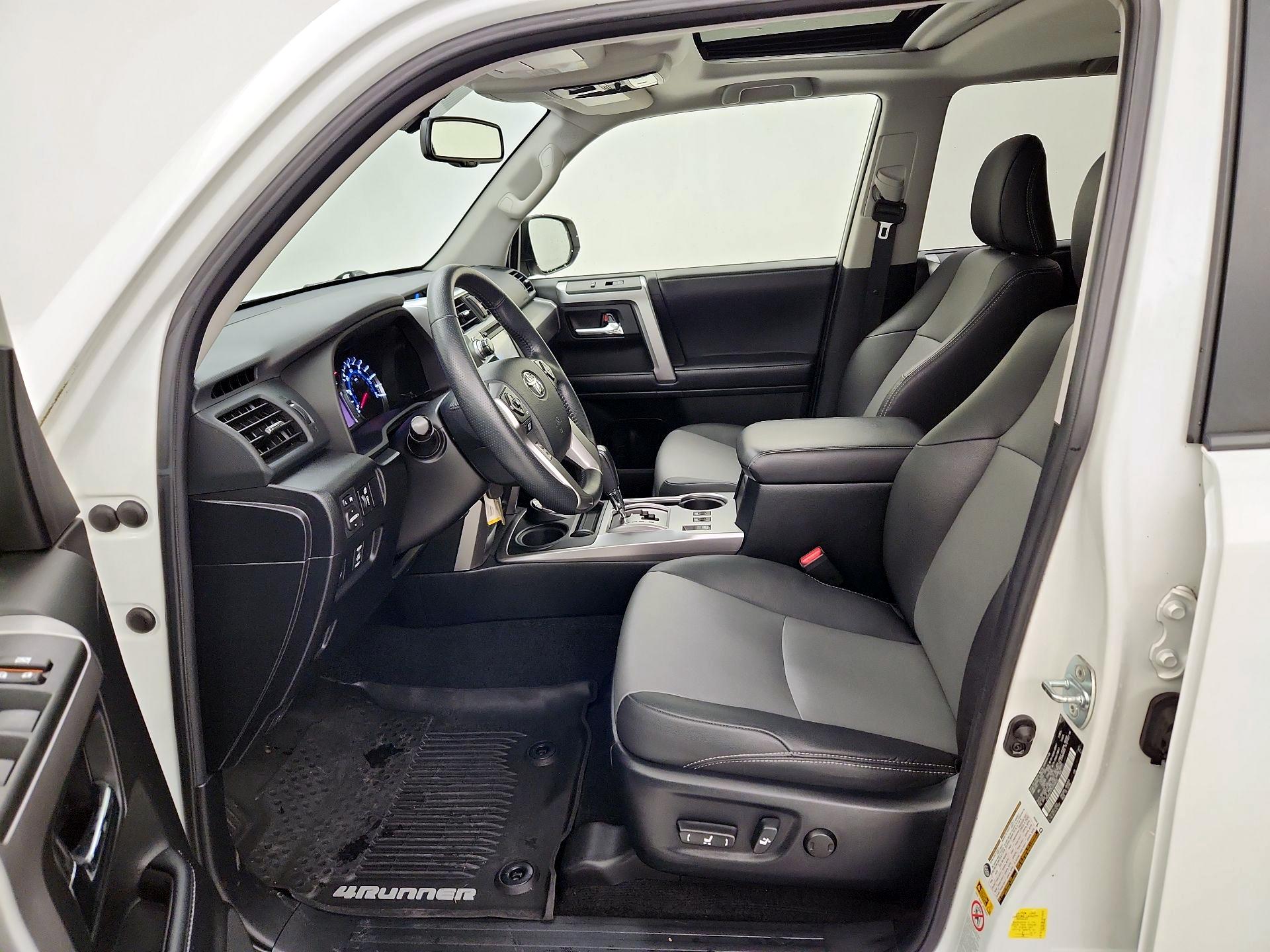 Thumbnail: 2019 Toyota 4Runner - 11