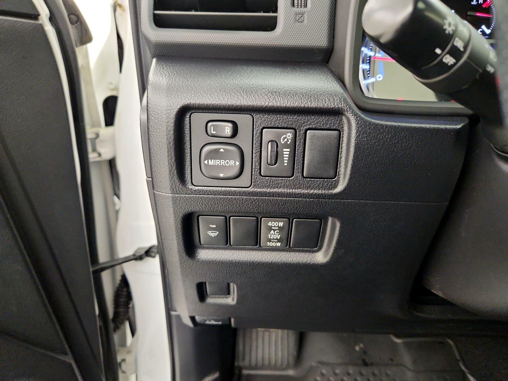 Thumbnail: 2019 Toyota 4Runner - 13