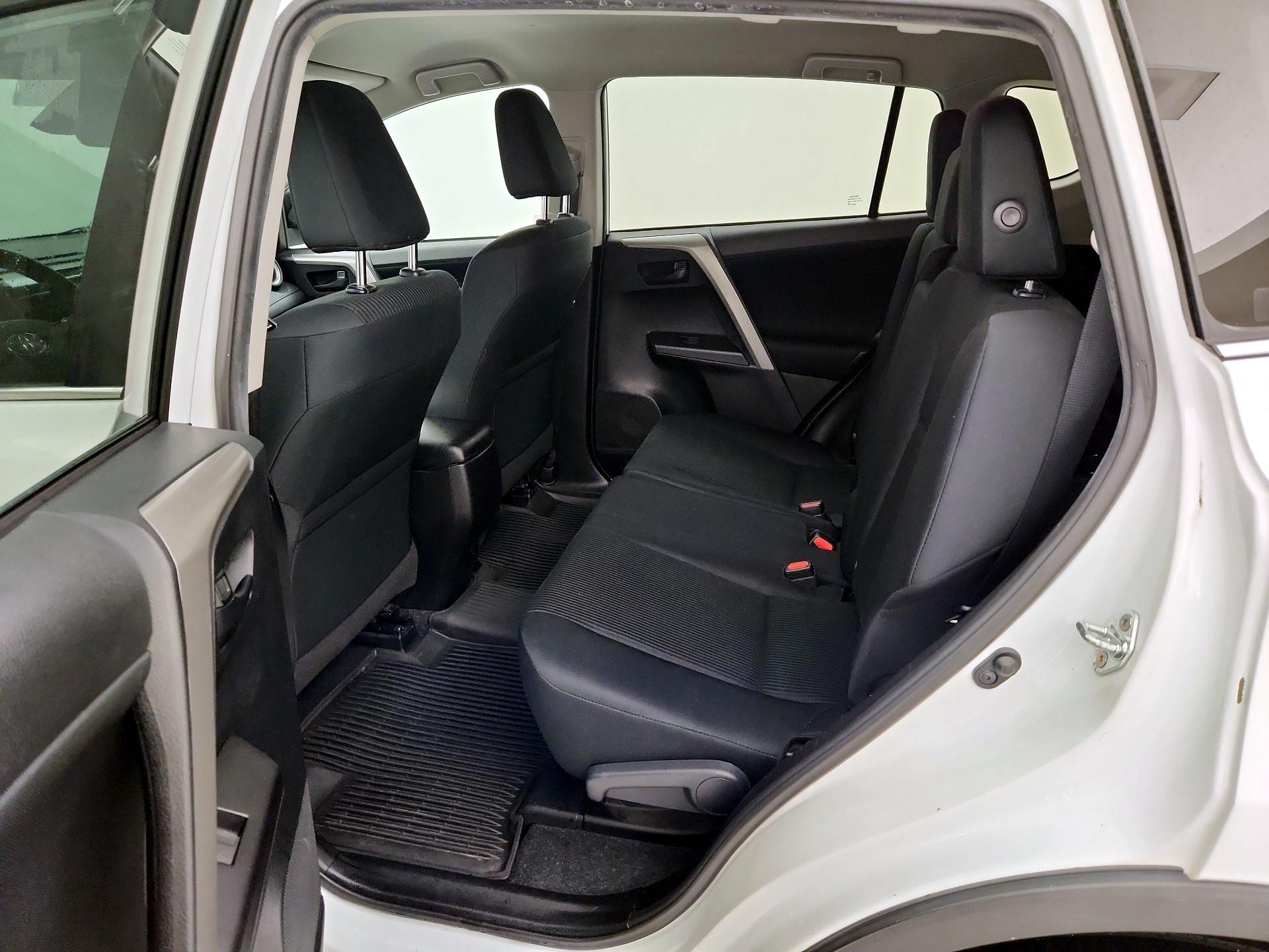 Thumbnail: 2017 Toyota RAV4 - 19