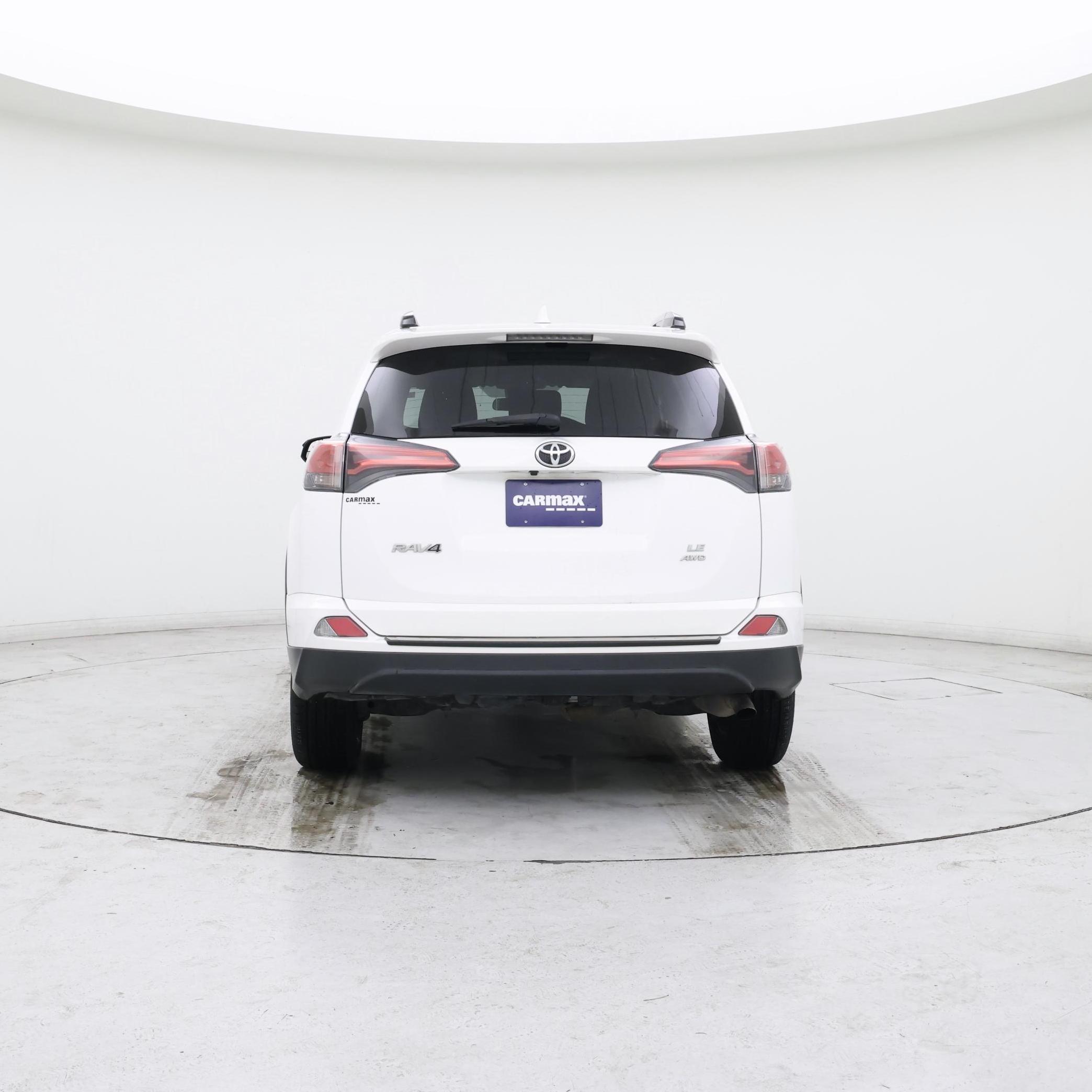 Thumbnail: 2017 Toyota RAV4 - 6