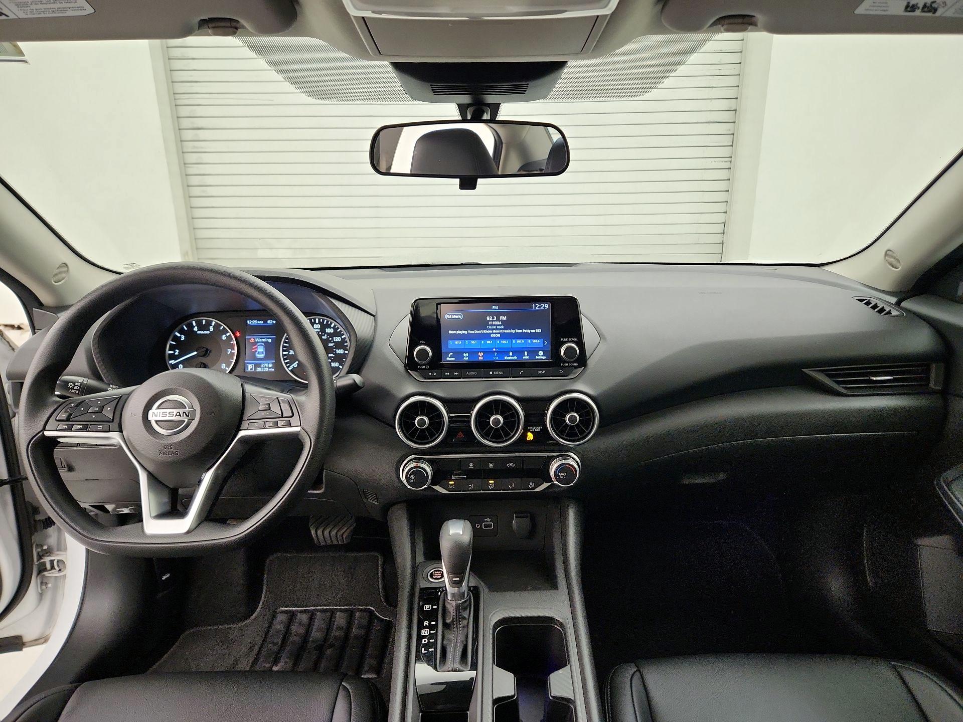 Thumbnail: 2022 Nissan Sentra - 9