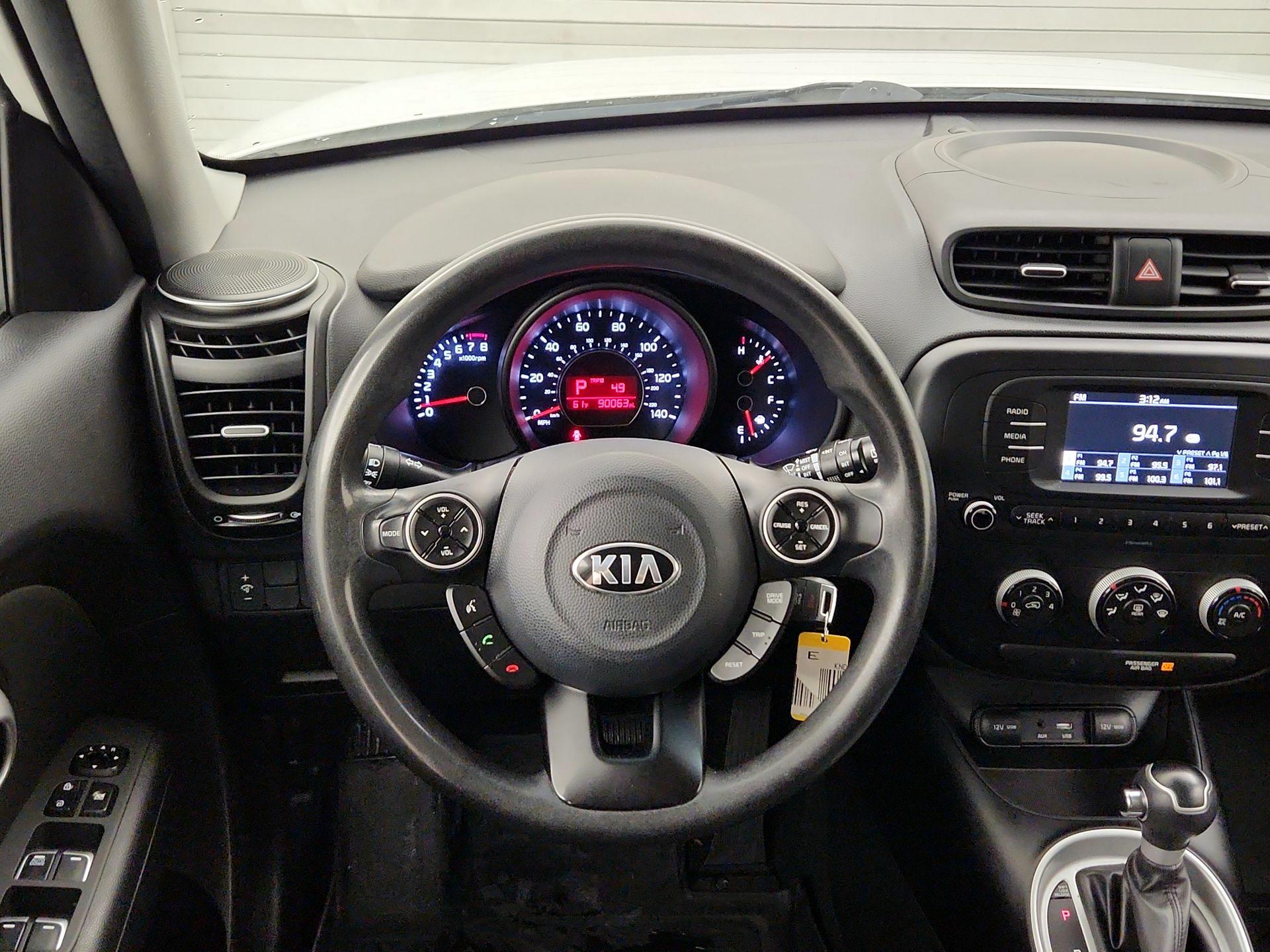 Thumbnail: 2017 Kia Soul - 10