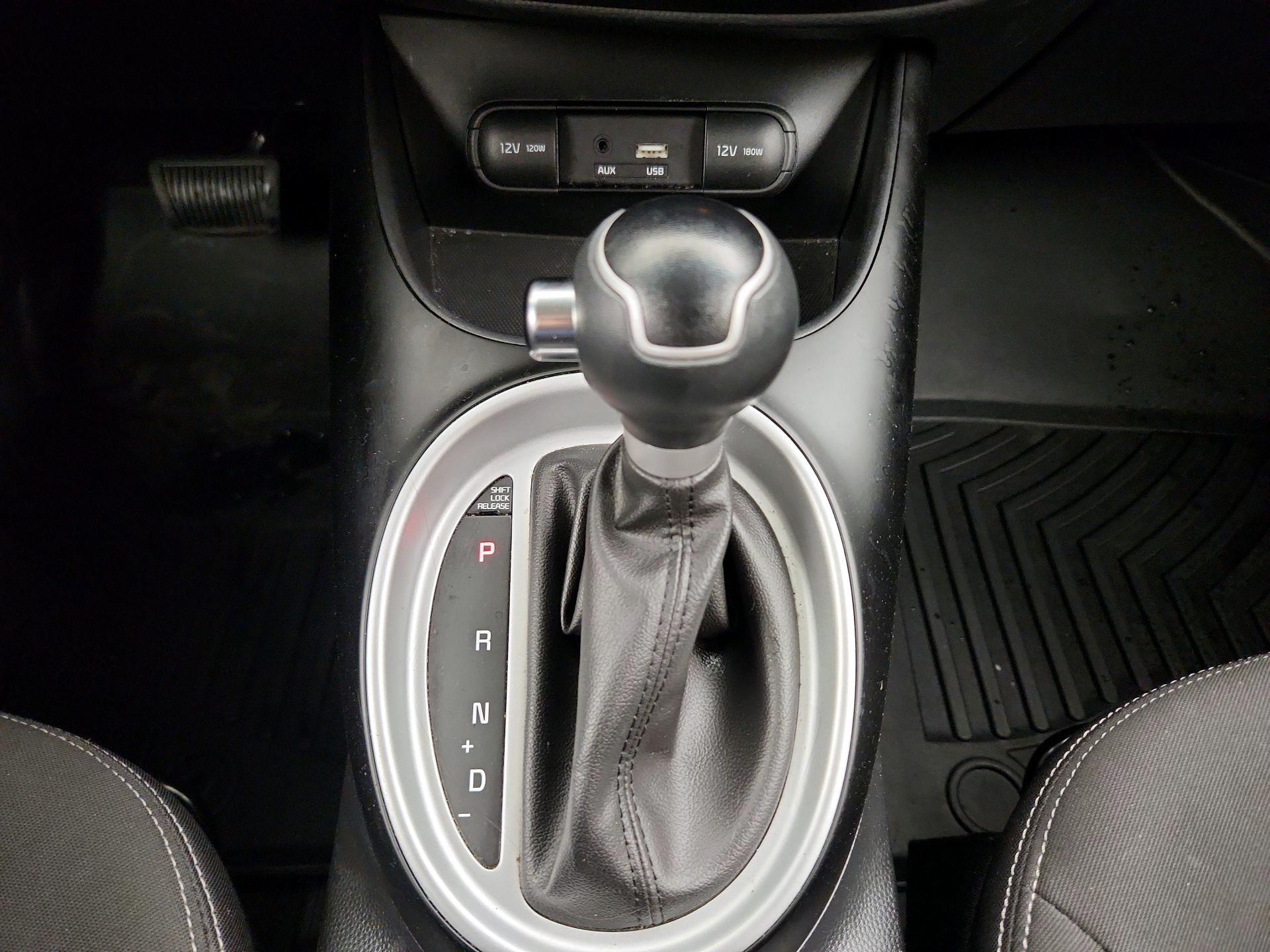 Thumbnail: 2017 Kia Soul - 16