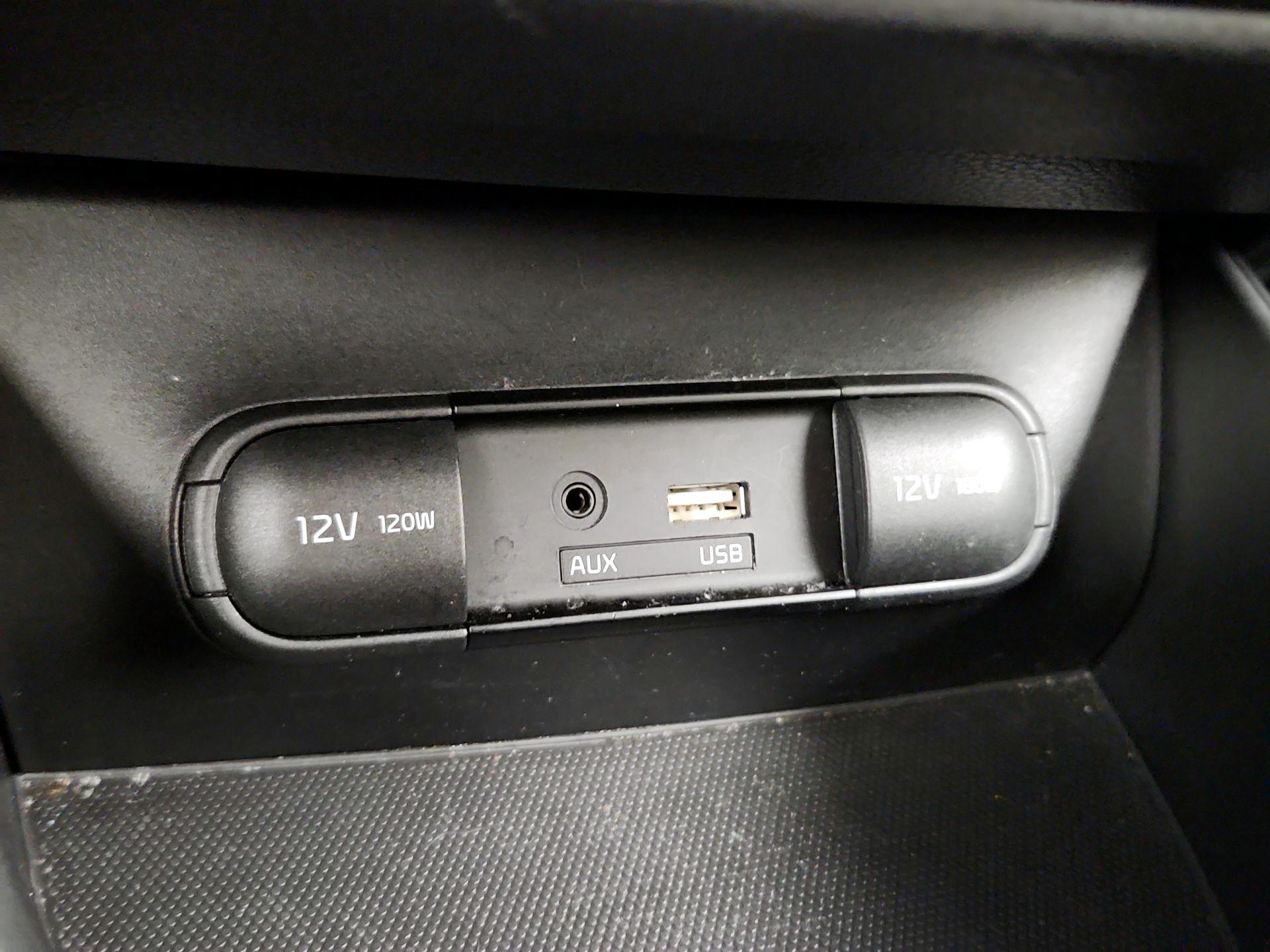 Thumbnail: 2017 Kia Soul - 17