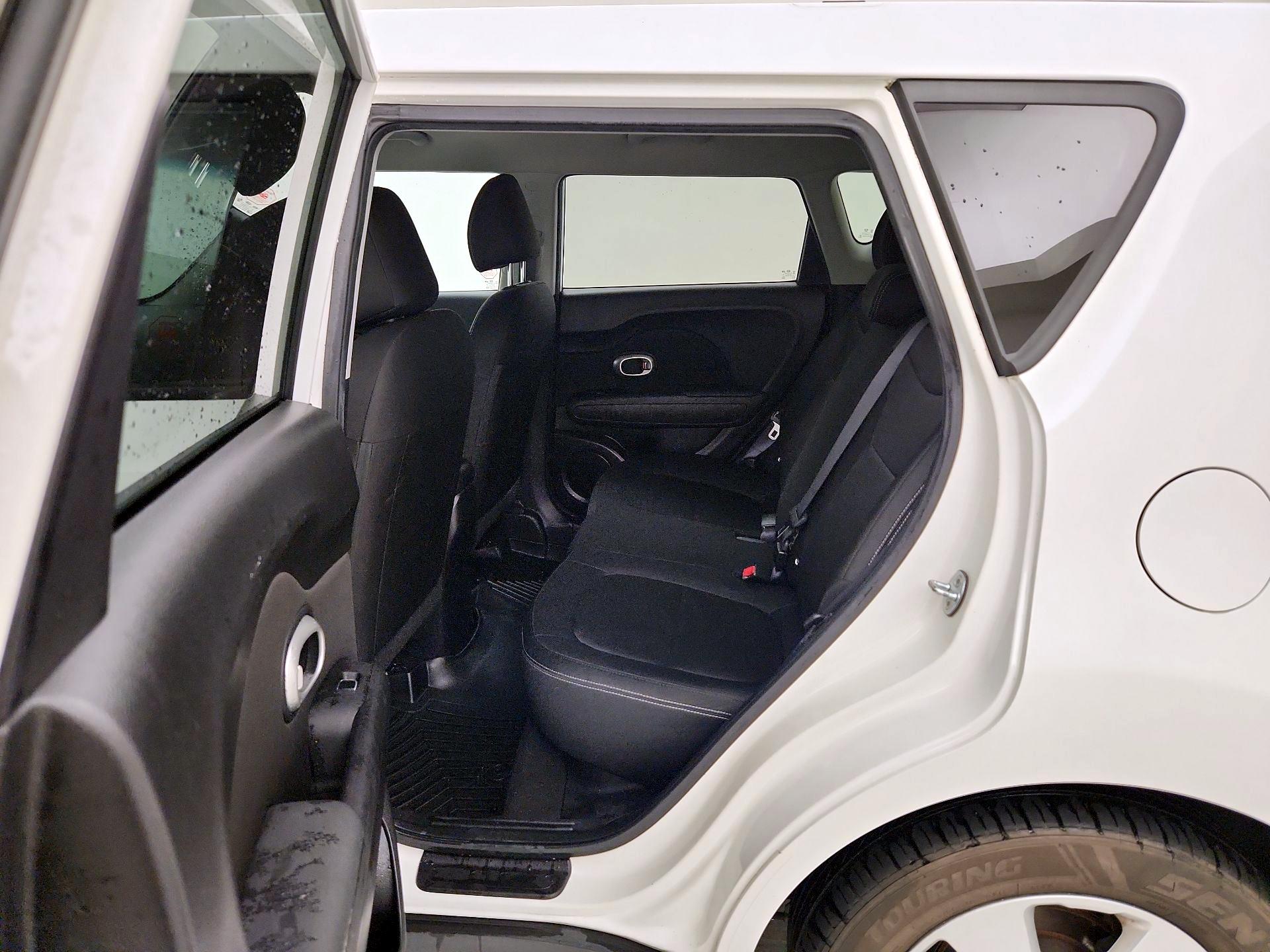 Thumbnail: 2017 Kia Soul - 18