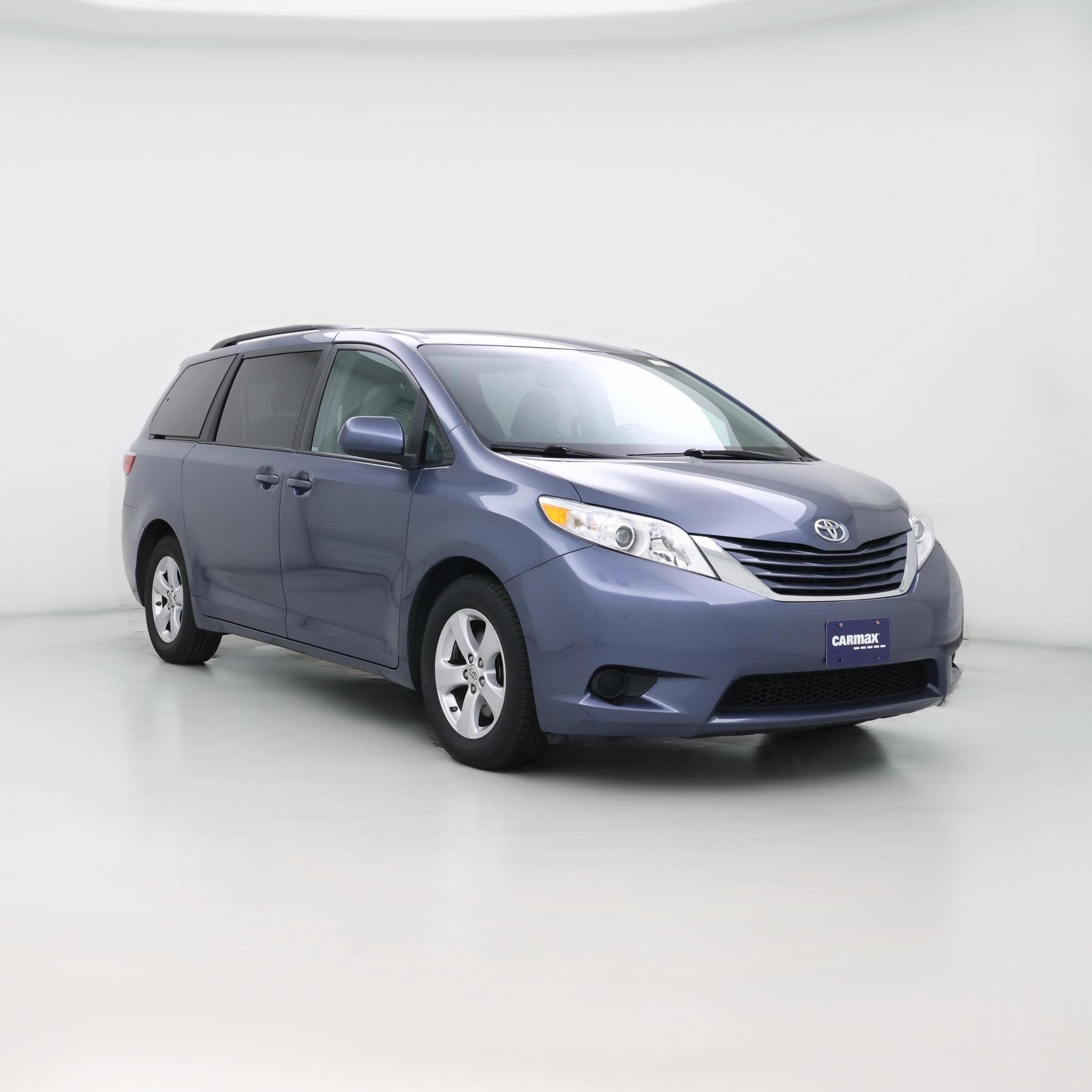 Thumbnail: 2017 Toyota Sienna - 1