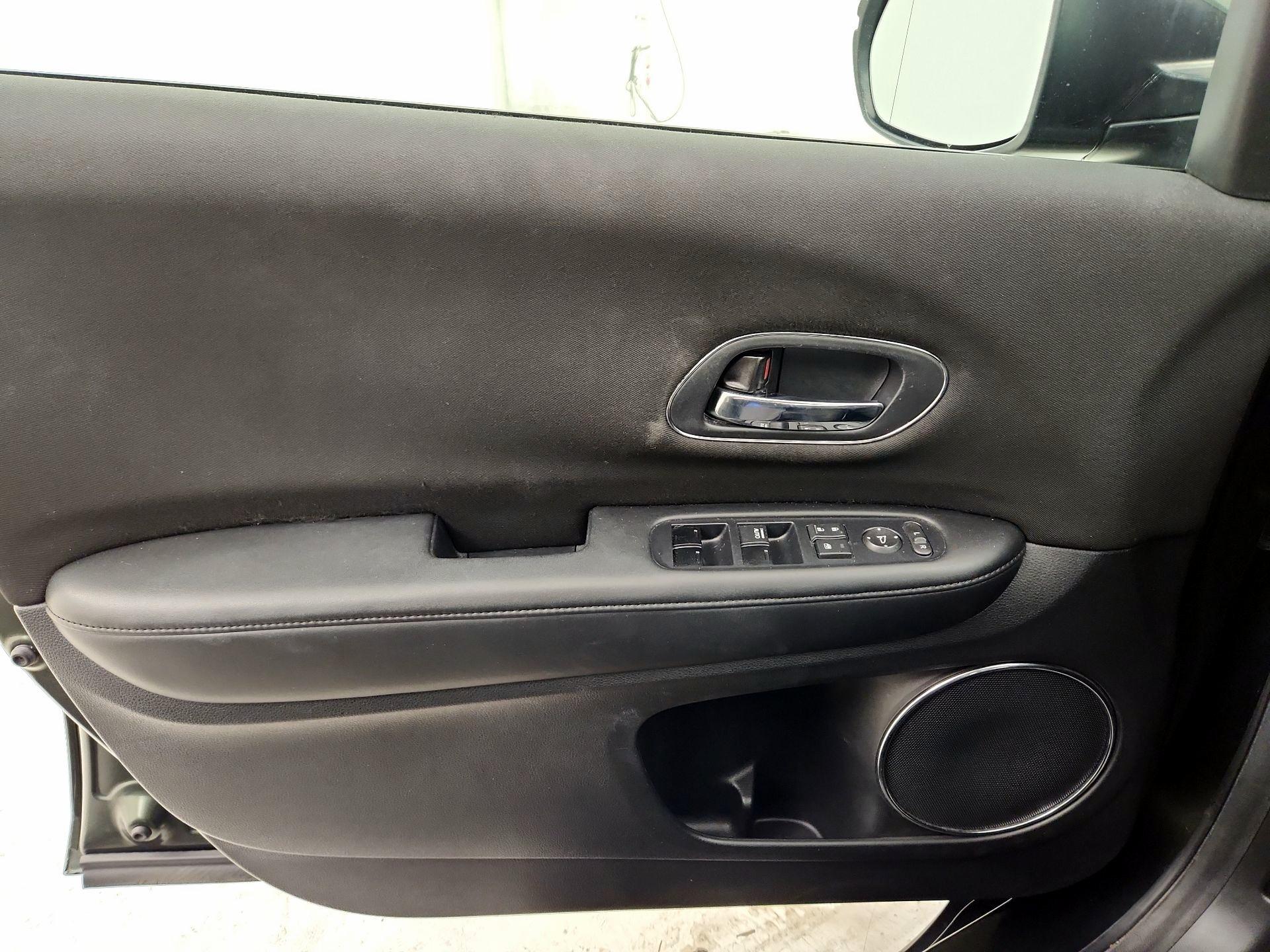 Thumbnail: 2016 Honda HR-V - 12