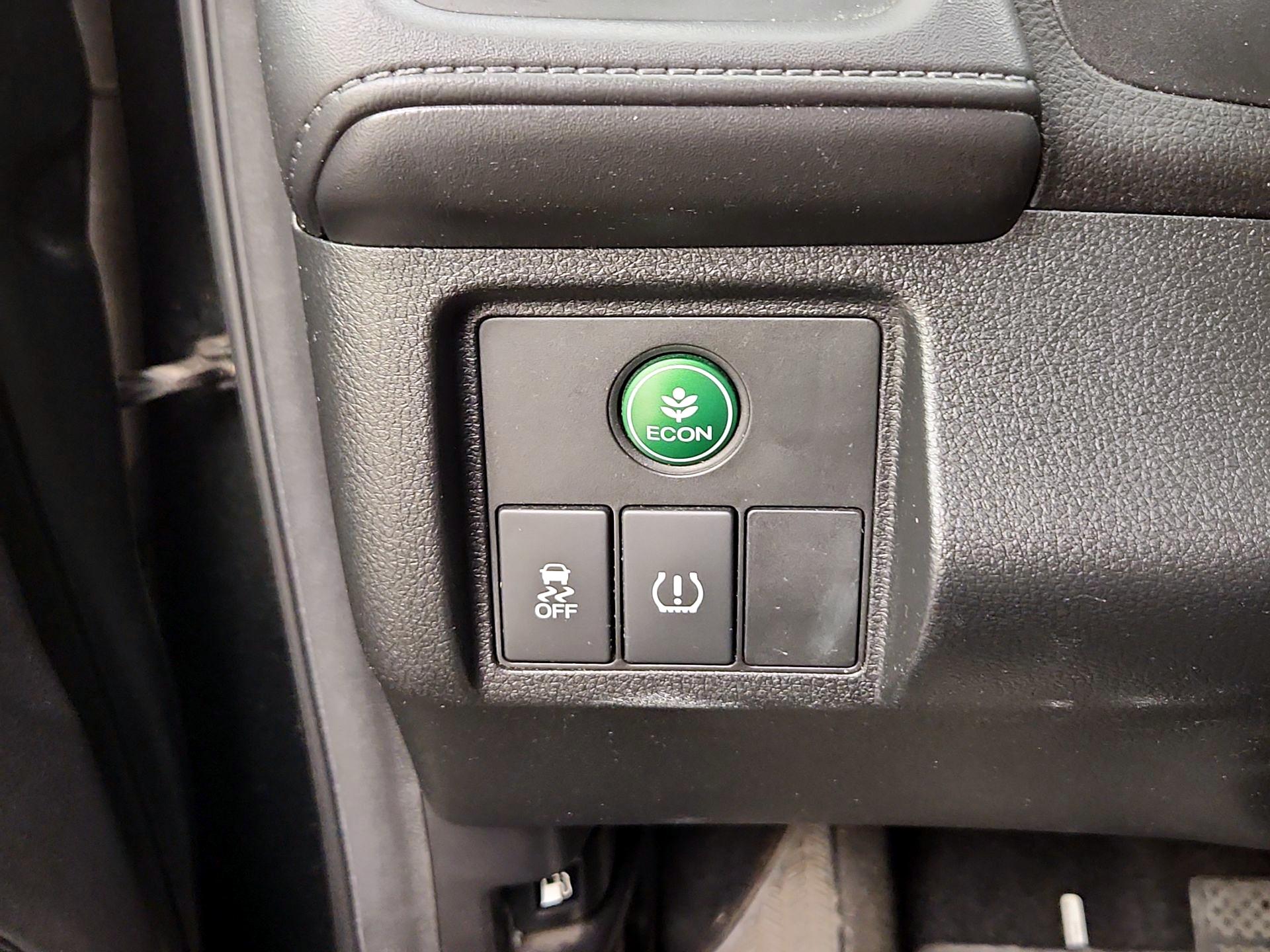 Thumbnail: 2016 Honda HR-V - 13