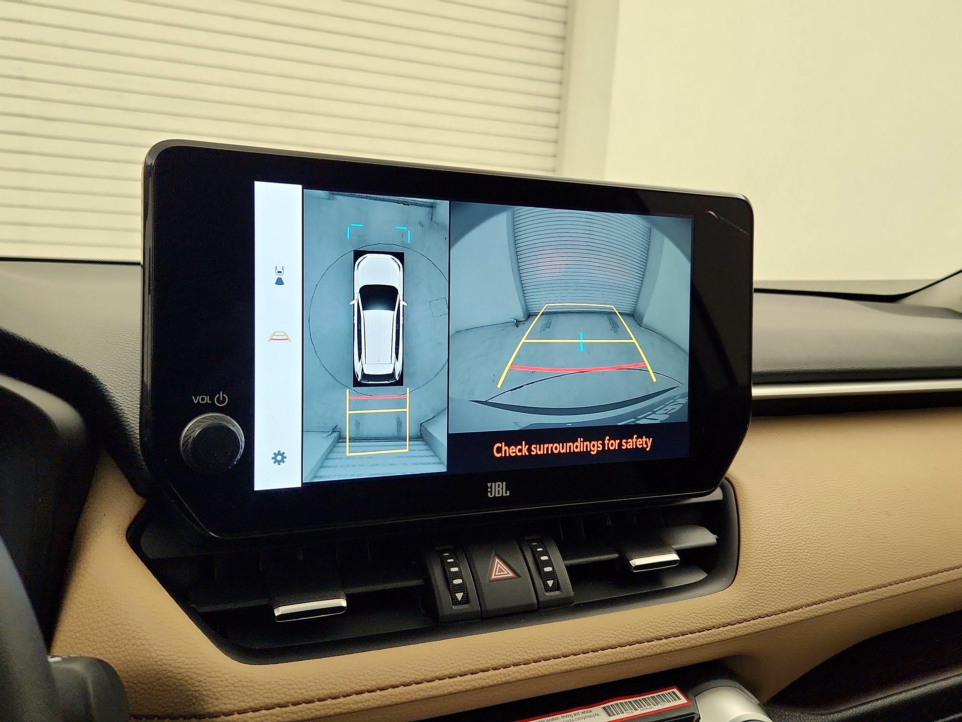 Thumbnail: 2025 Toyota RAV4 - 15