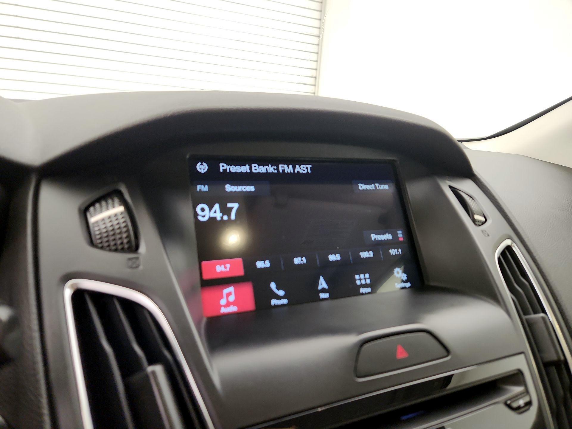 Thumbnail: 2018 Ford Focus - 16