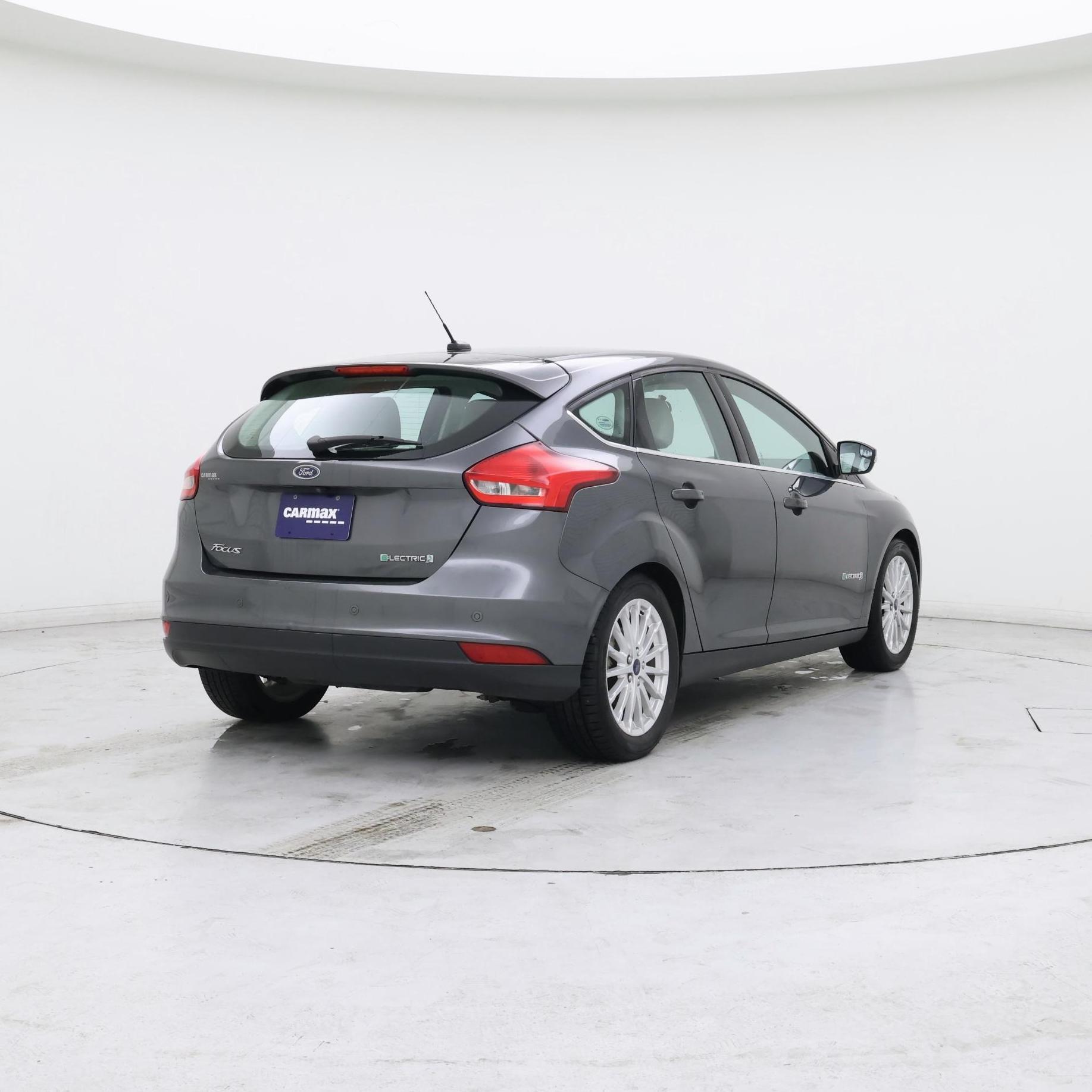 Thumbnail: 2018 Ford Focus - 8