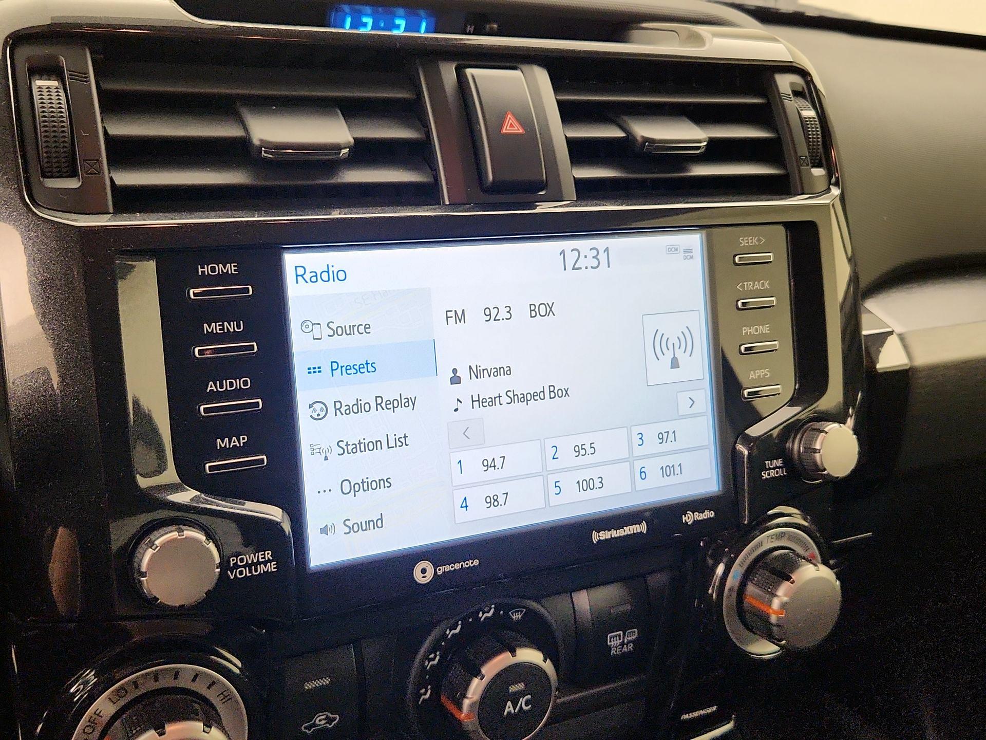 Thumbnail: 2023 Toyota 4Runner - 16