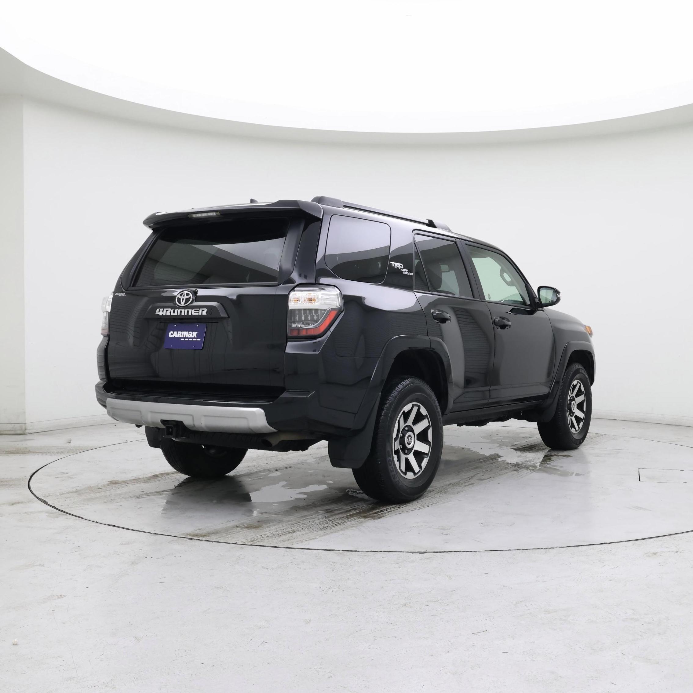 Thumbnail: 2023 Toyota 4Runner - 8