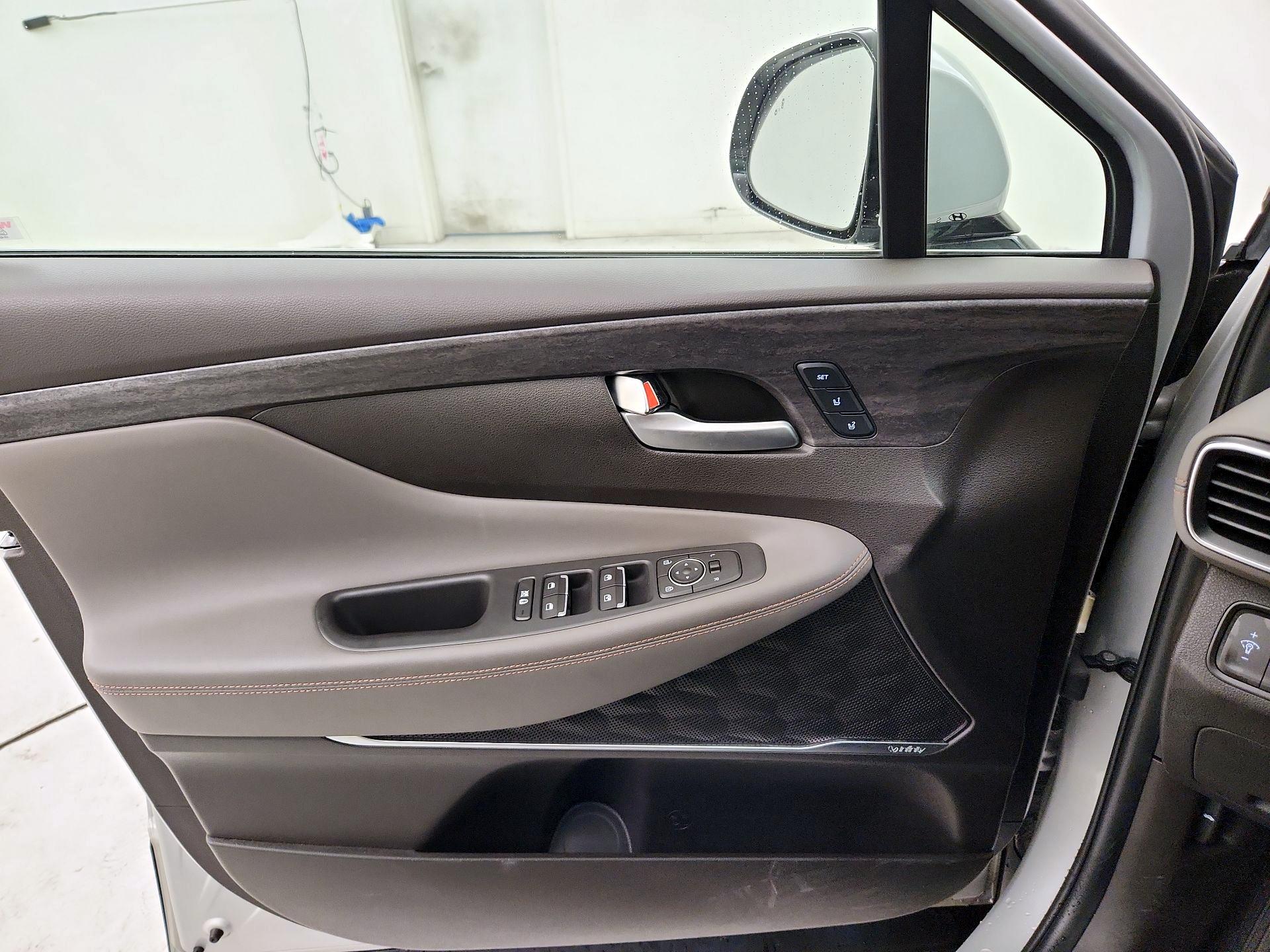 Thumbnail: 2019 Hyundai Santa Fe - 12