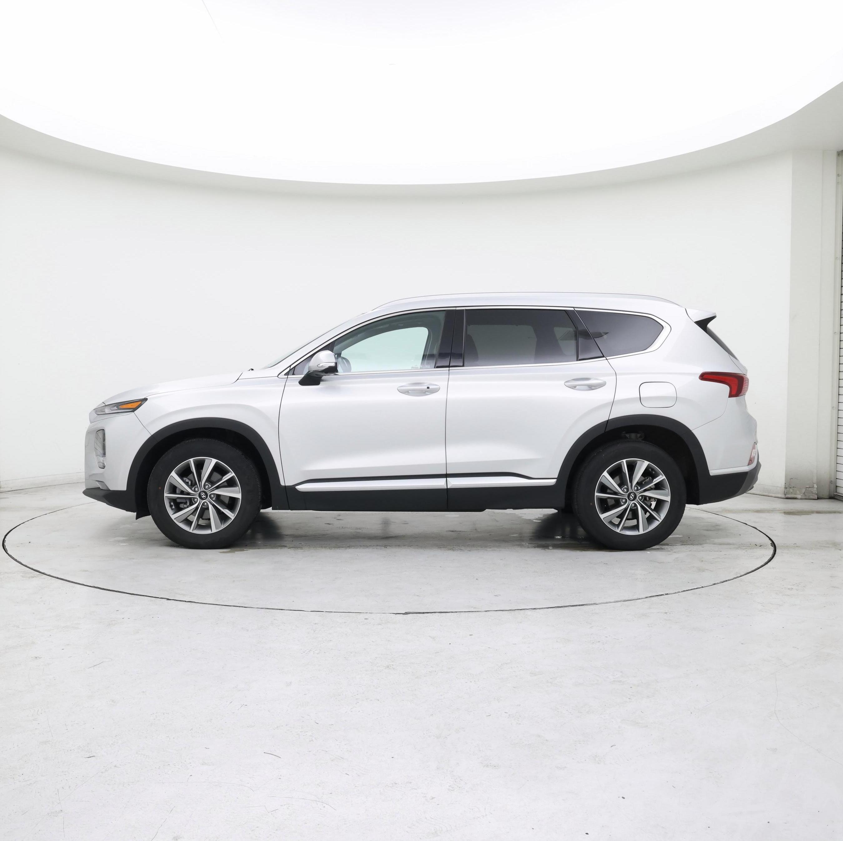 Thumbnail: 2019 Hyundai Santa Fe - 3