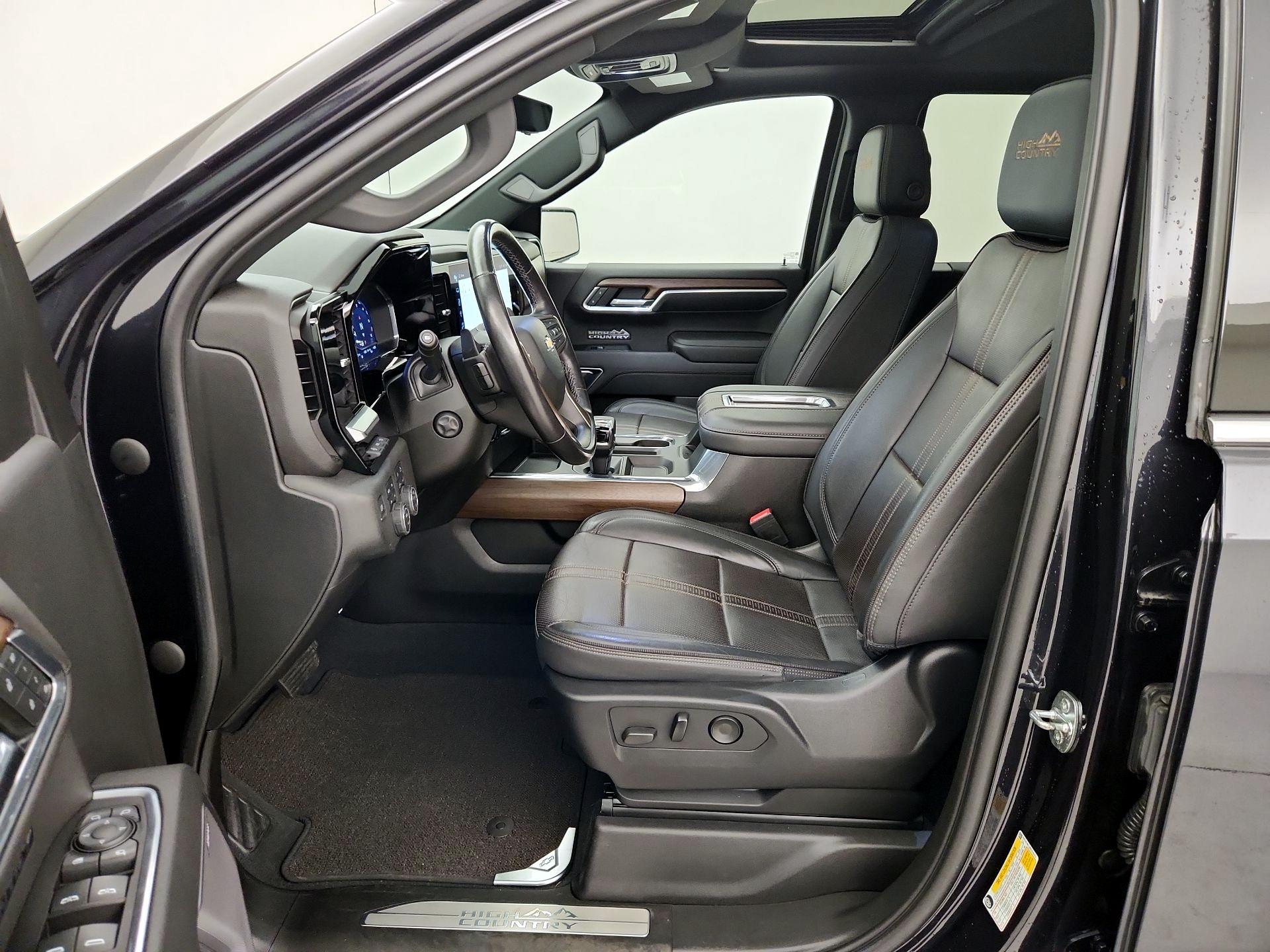 Thumbnail: 2022 Chevrolet Silverado 1500 - 11