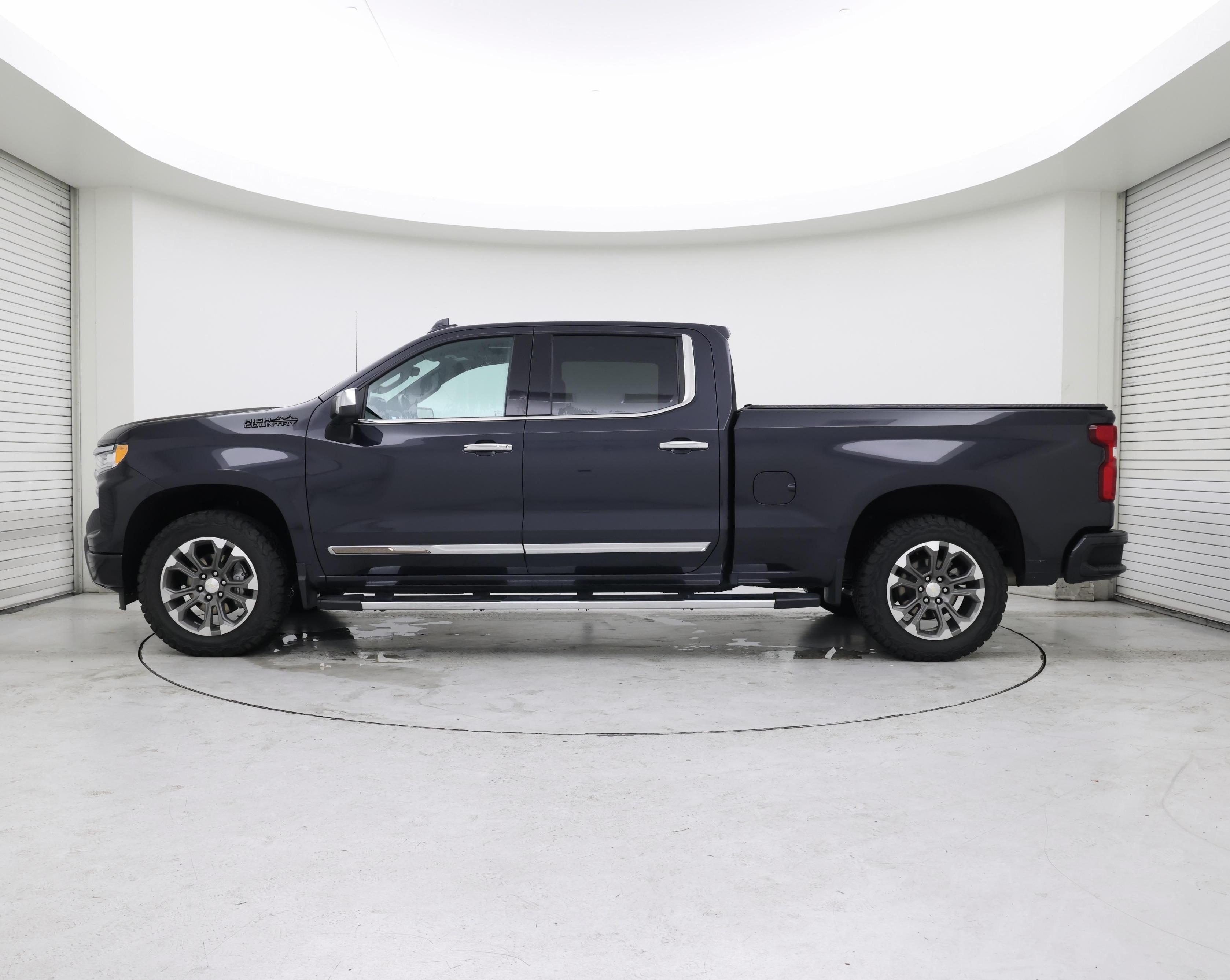 Thumbnail: 2022 Chevrolet Silverado 1500 - 3