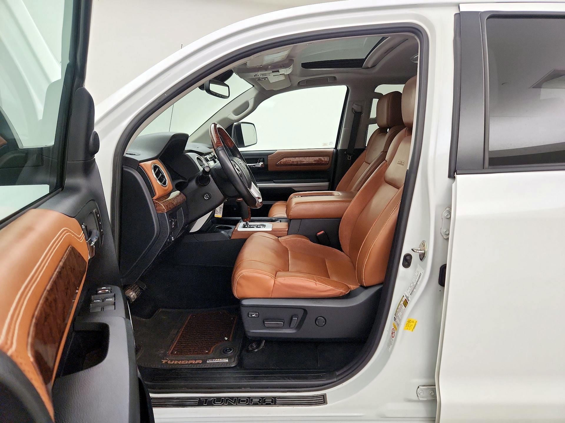 Thumbnail: 2019 Toyota Tundra - 11