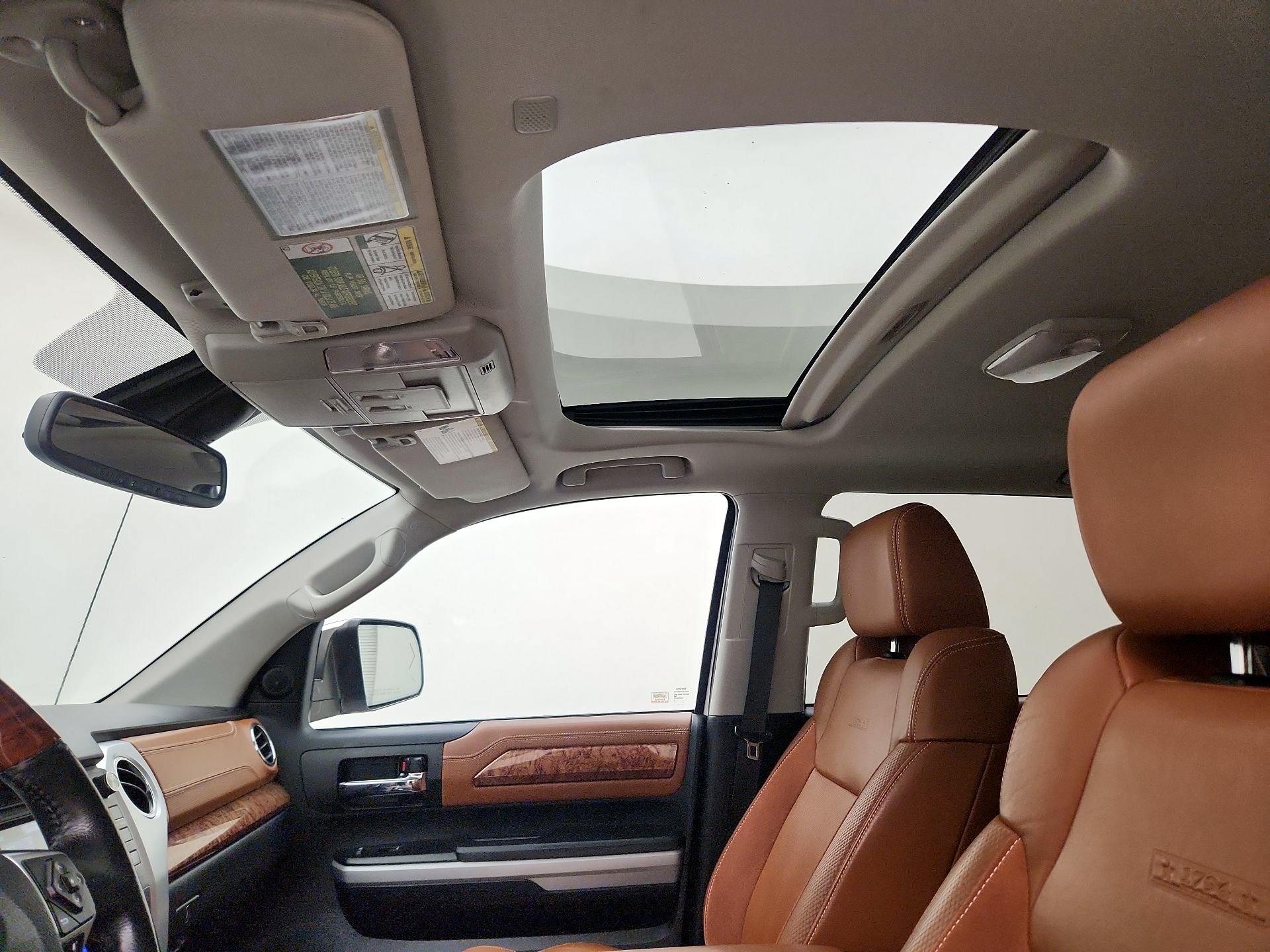 Thumbnail: 2019 Toyota Tundra - 19