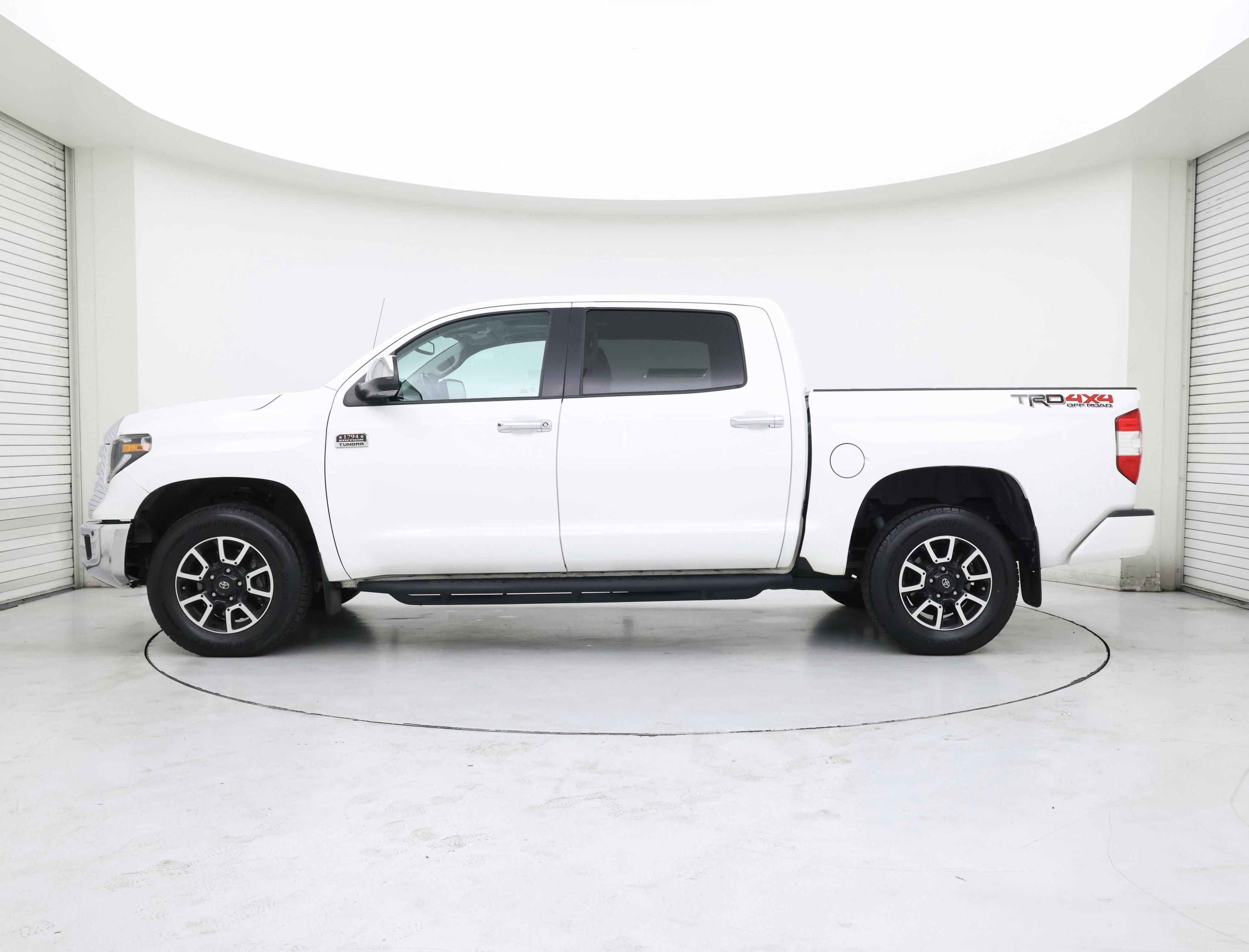 Thumbnail: 2019 Toyota Tundra - 3
