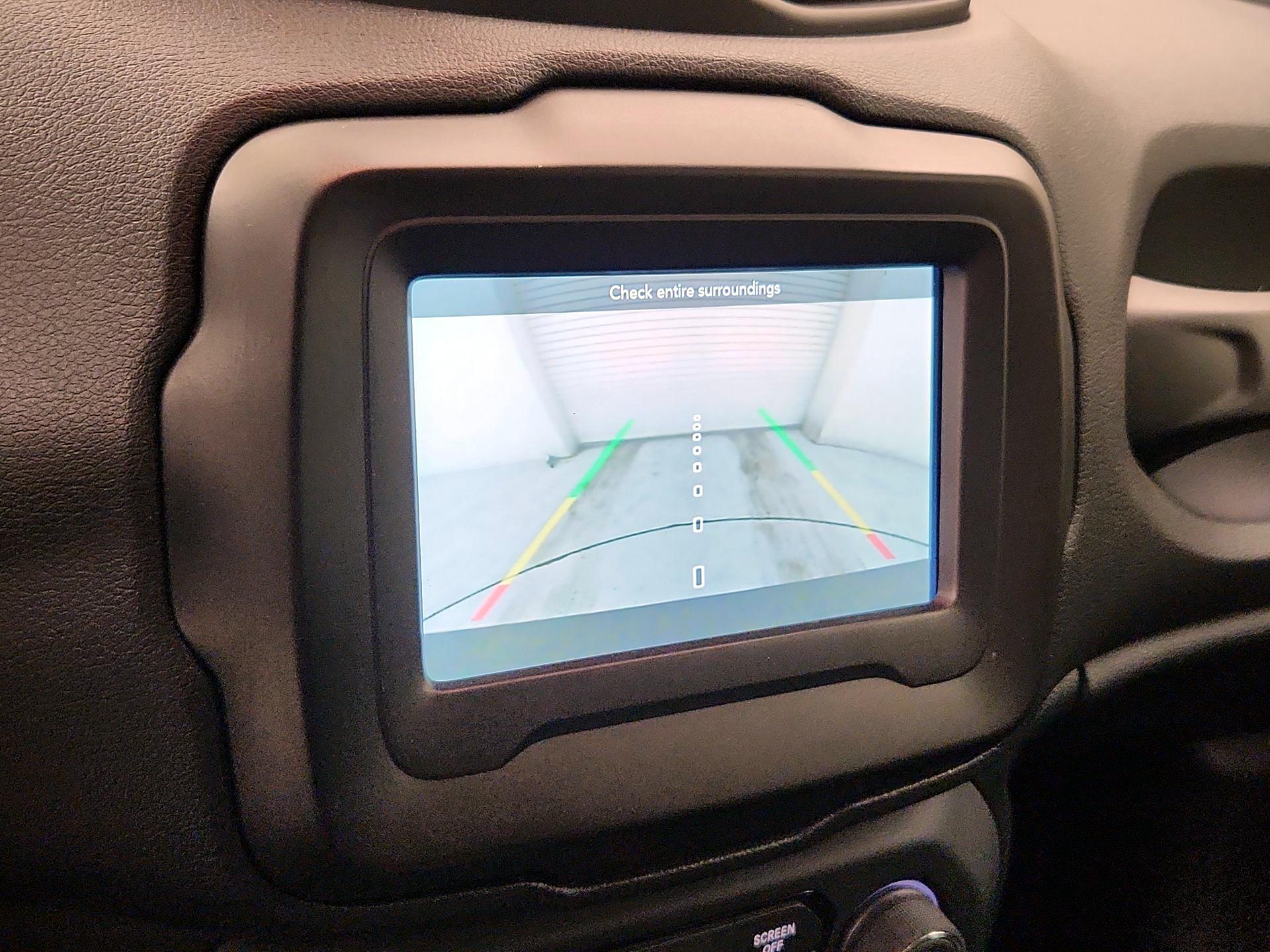 Thumbnail: 2020 Jeep Renegade - 14