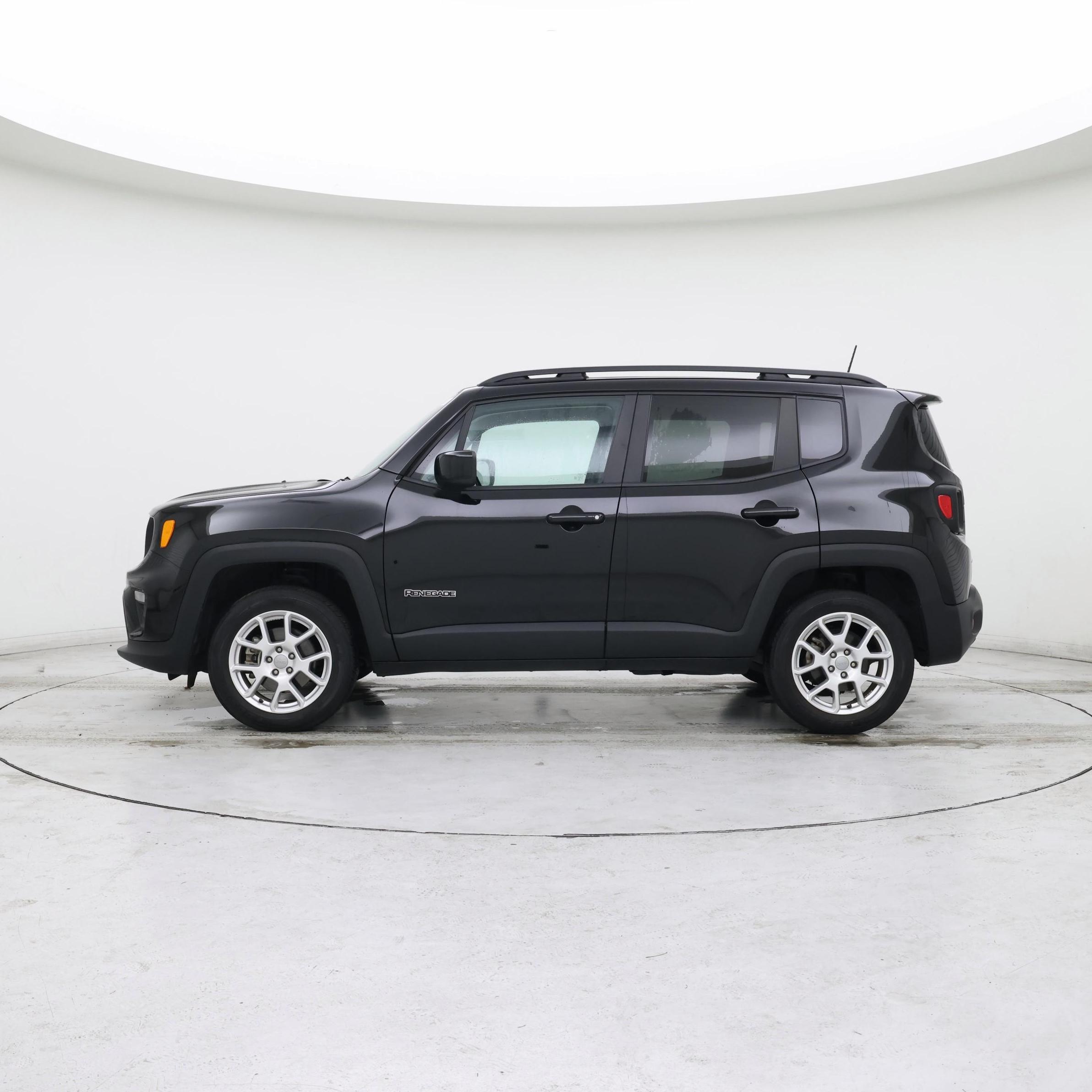 Thumbnail: 2020 Jeep Renegade - 3