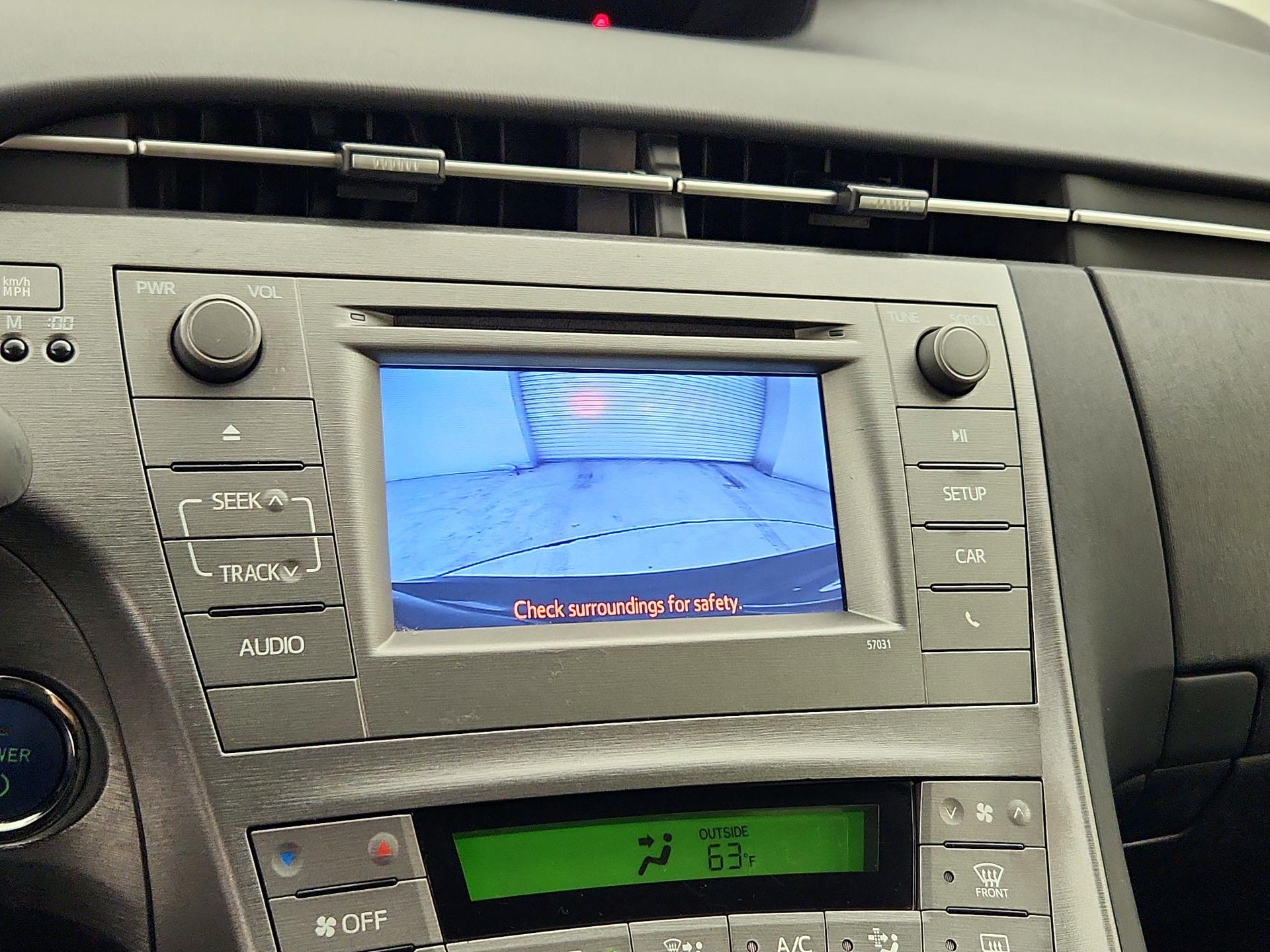 Thumbnail: 2015 Toyota Prius - 14