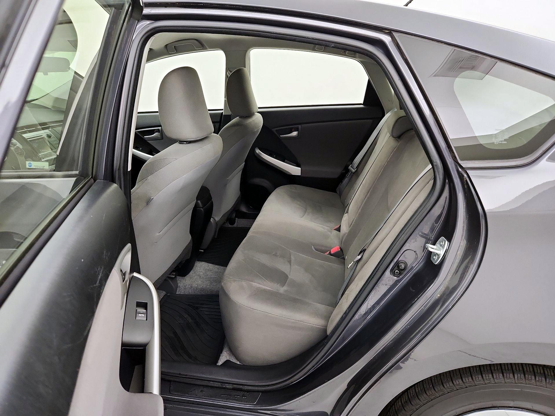 Thumbnail: 2015 Toyota Prius - 19