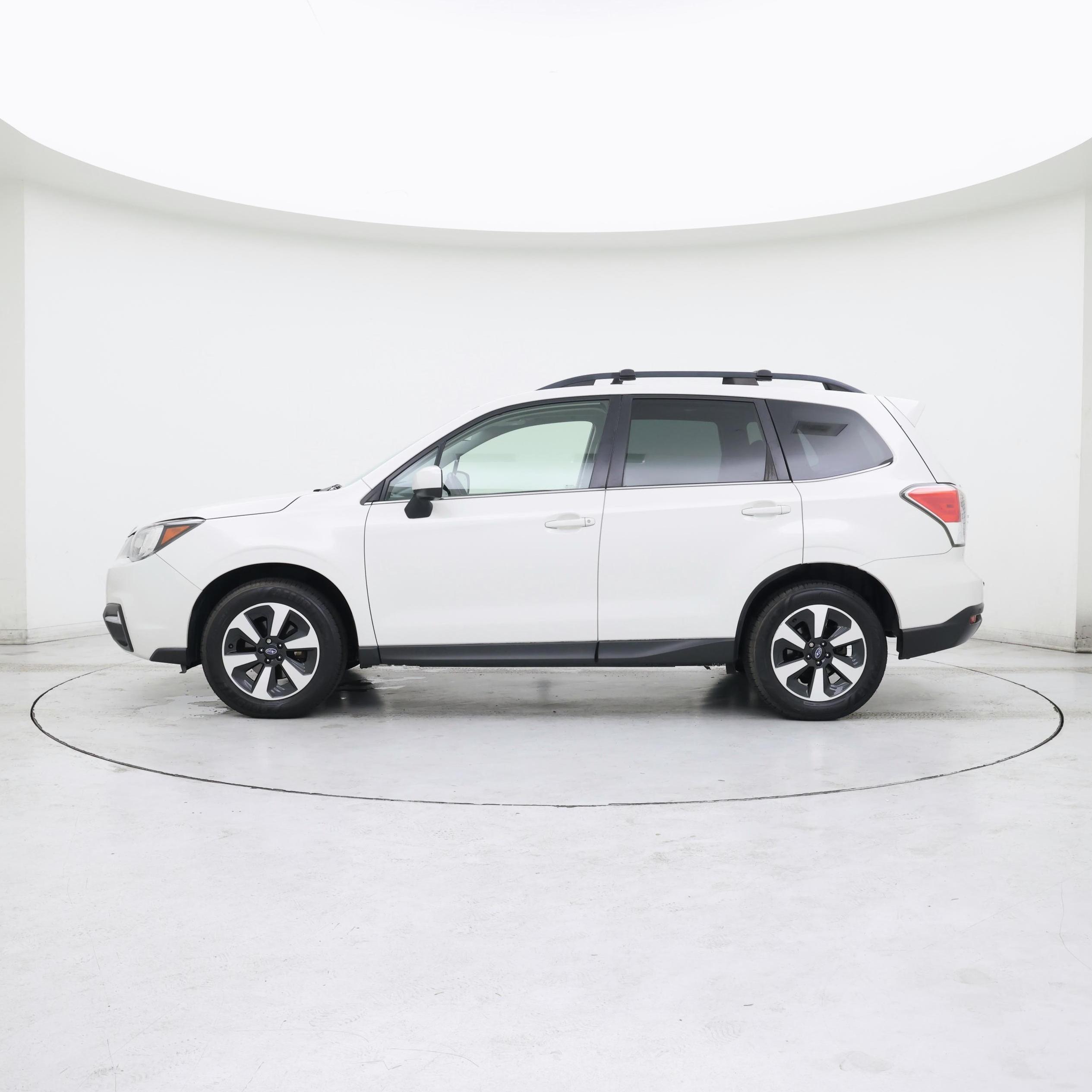 Thumbnail: 2017 Subaru Forester - 3