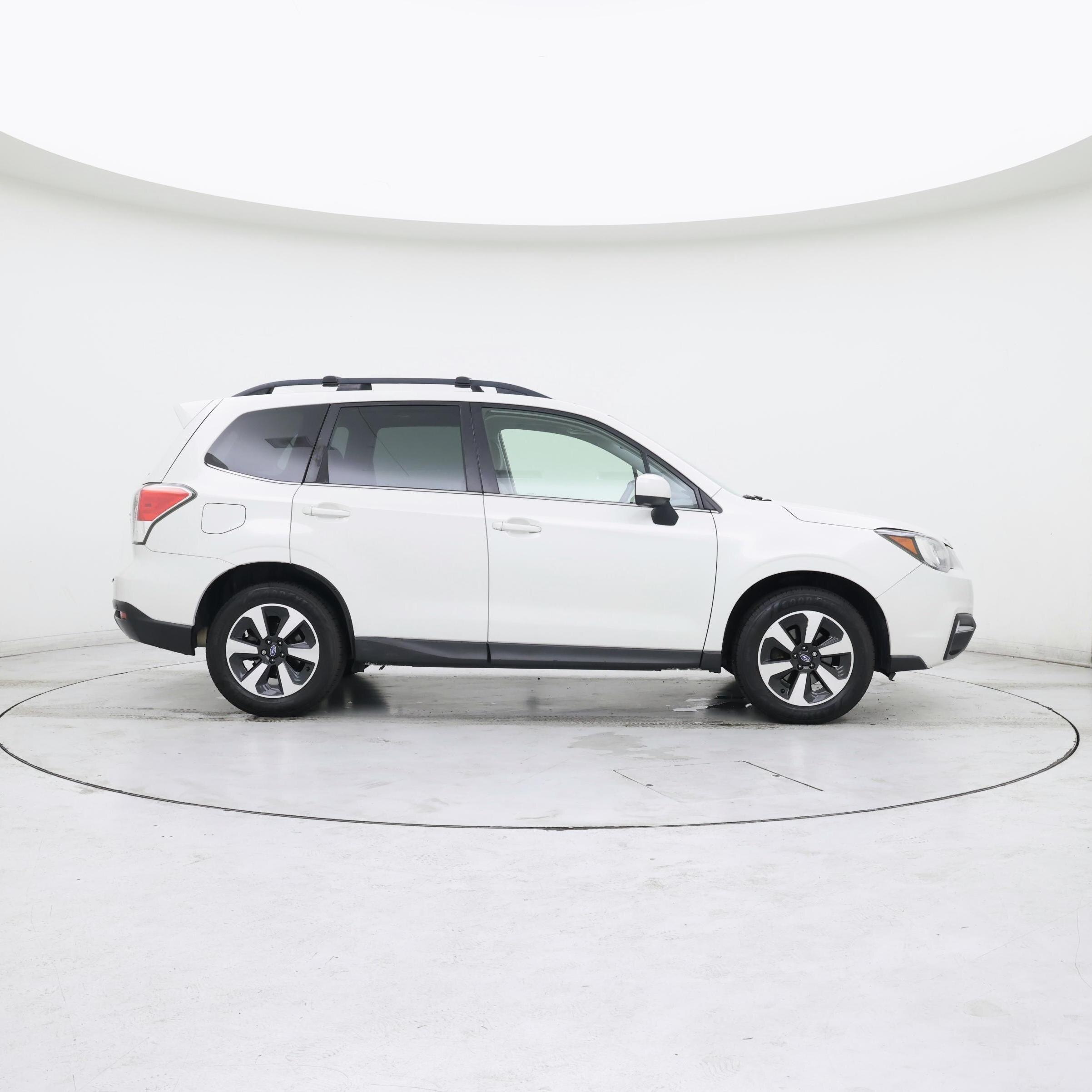 Thumbnail: 2017 Subaru Forester - 7