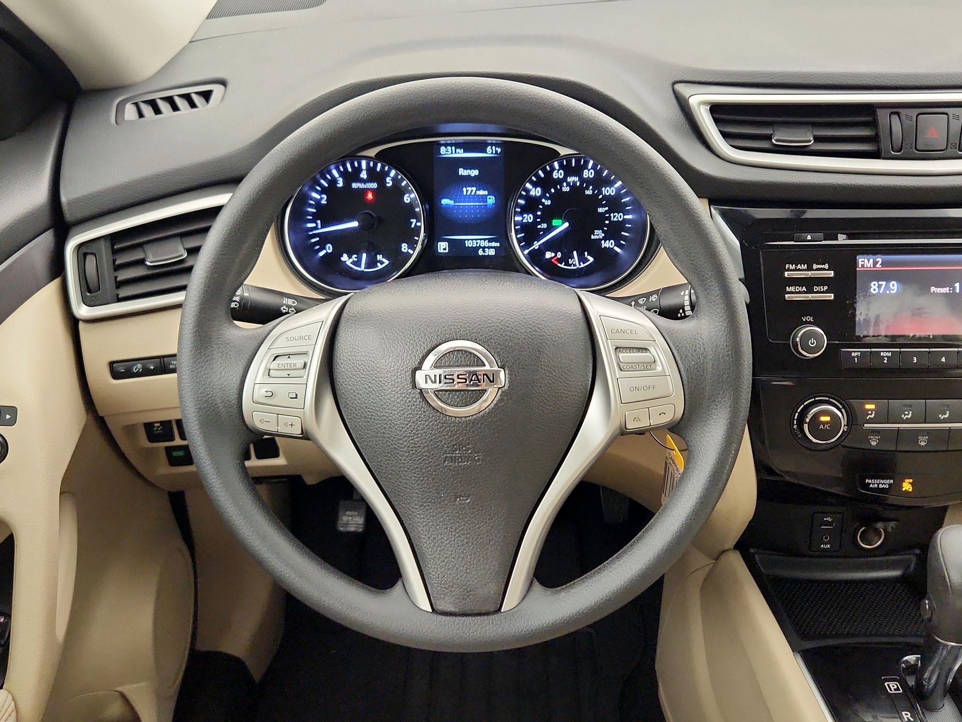 Thumbnail: 2016 Nissan Rogue - 10