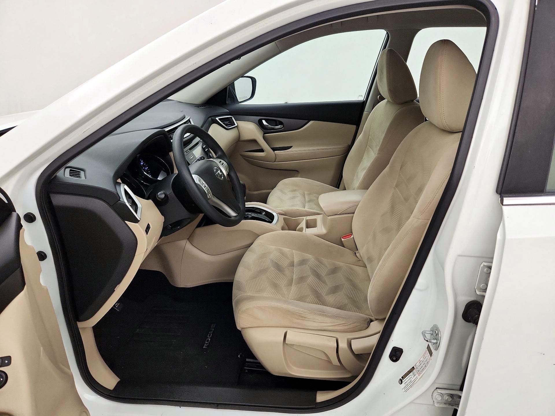 Thumbnail: 2016 Nissan Rogue - 11