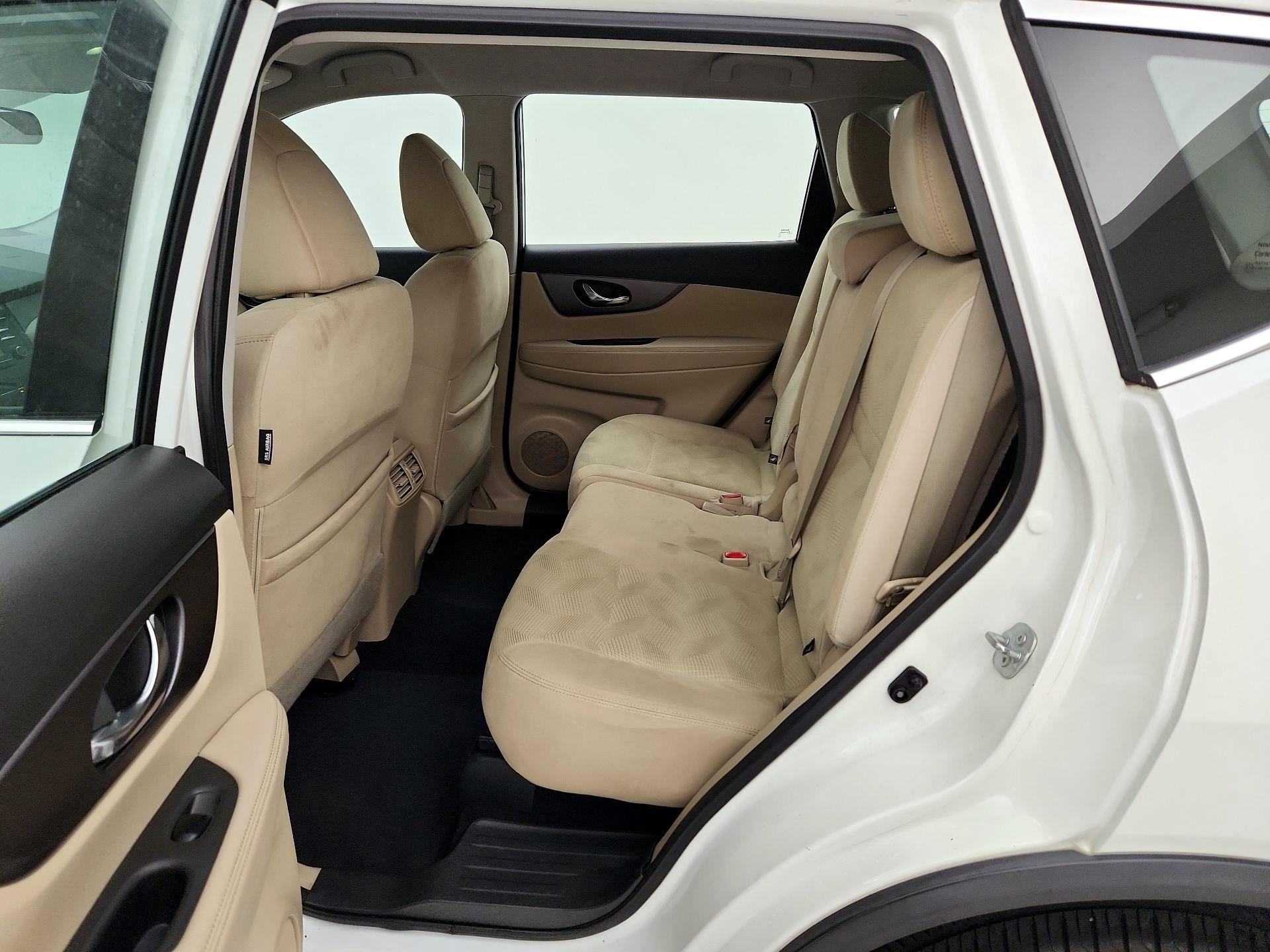 Thumbnail: 2016 Nissan Rogue - 19