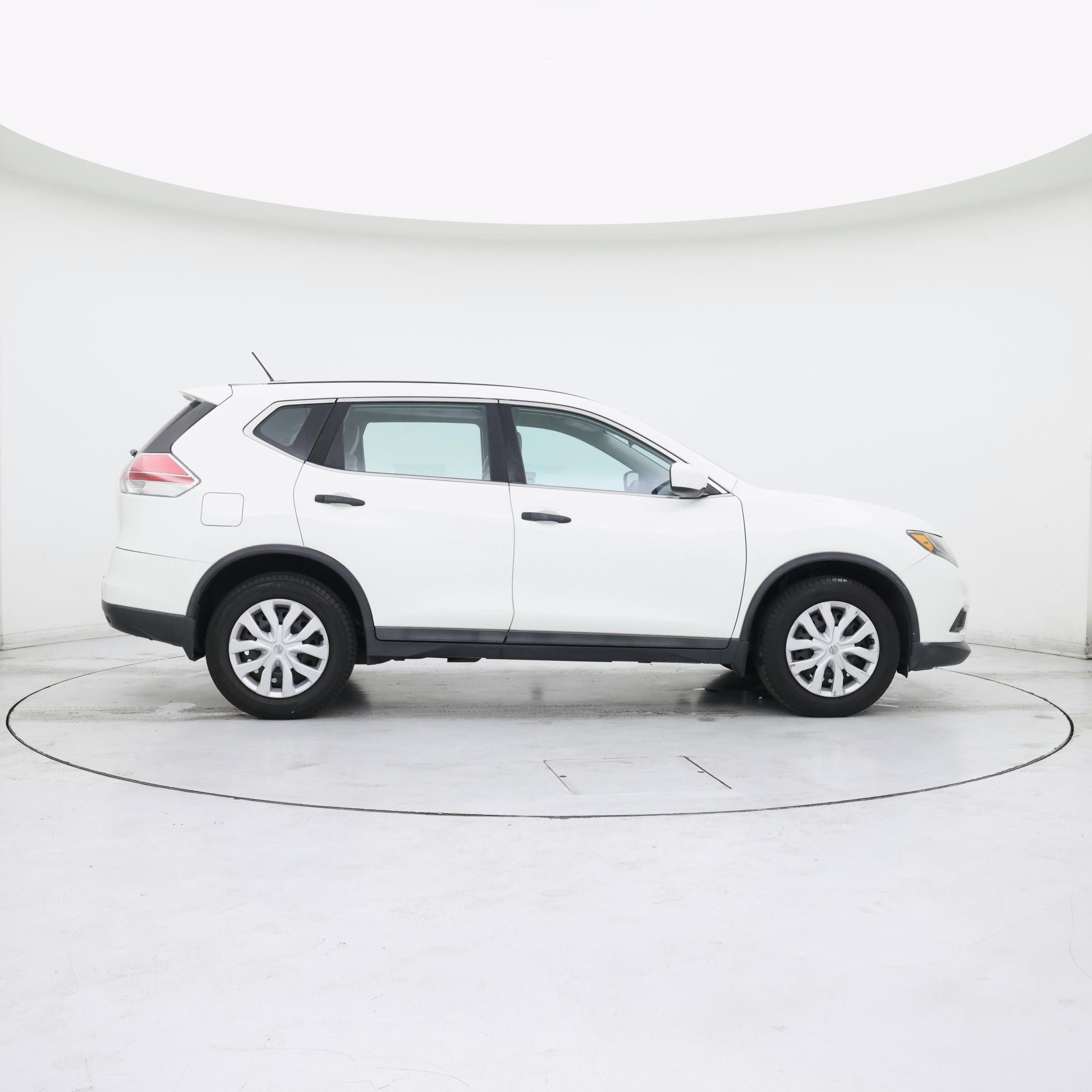 Thumbnail: 2016 Nissan Rogue - 7