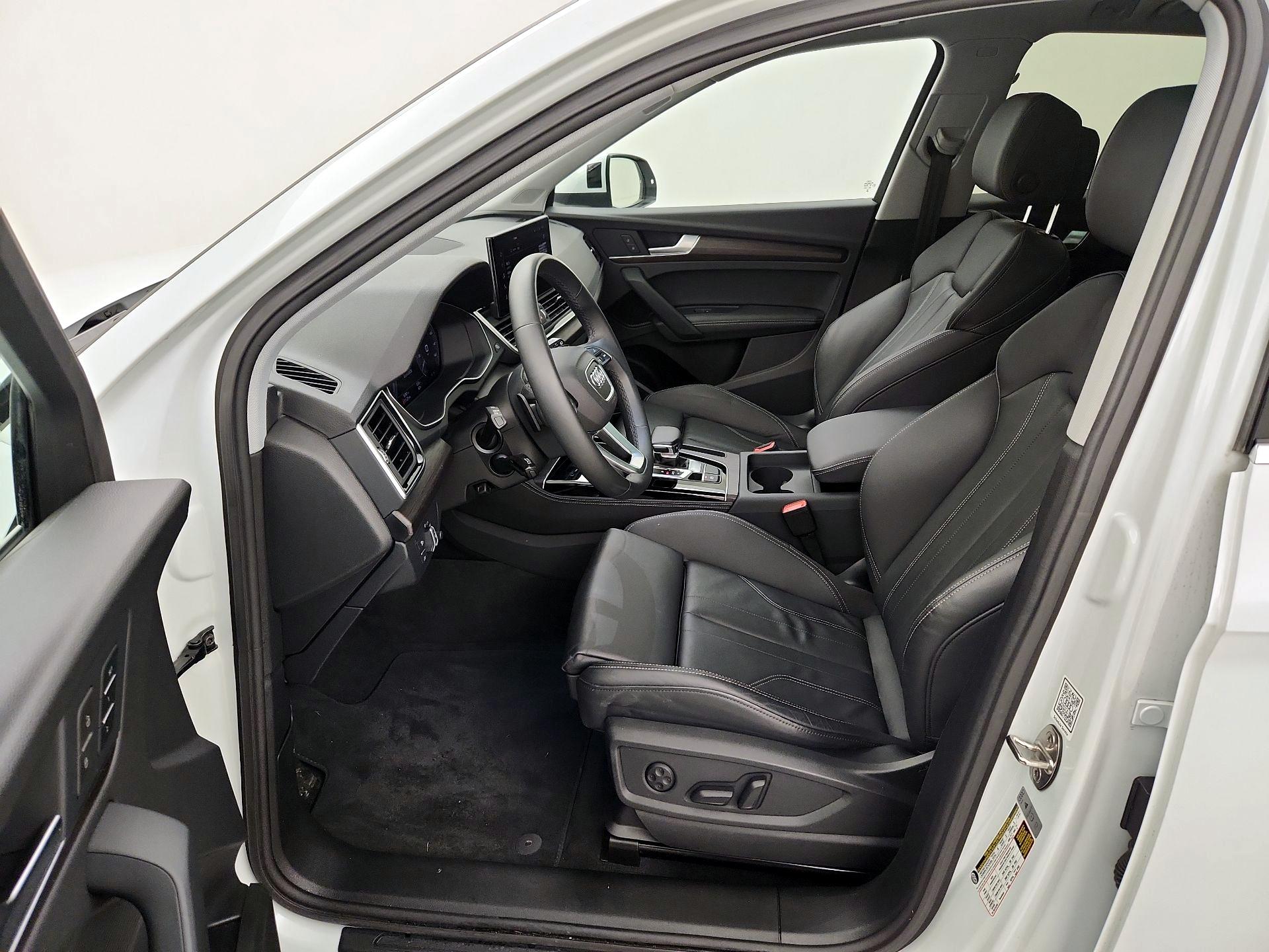 Thumbnail: 2024 Audi Q5 - 11