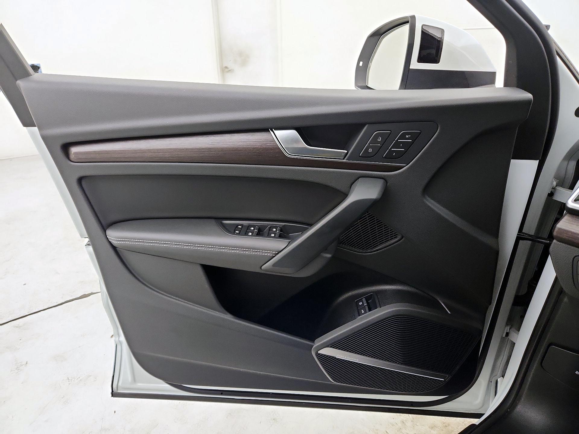 Thumbnail: 2024 Audi Q5 - 12