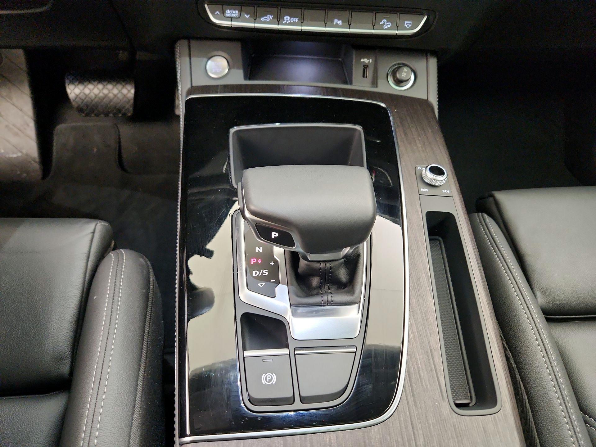 Thumbnail: 2024 Audi Q5 - 17