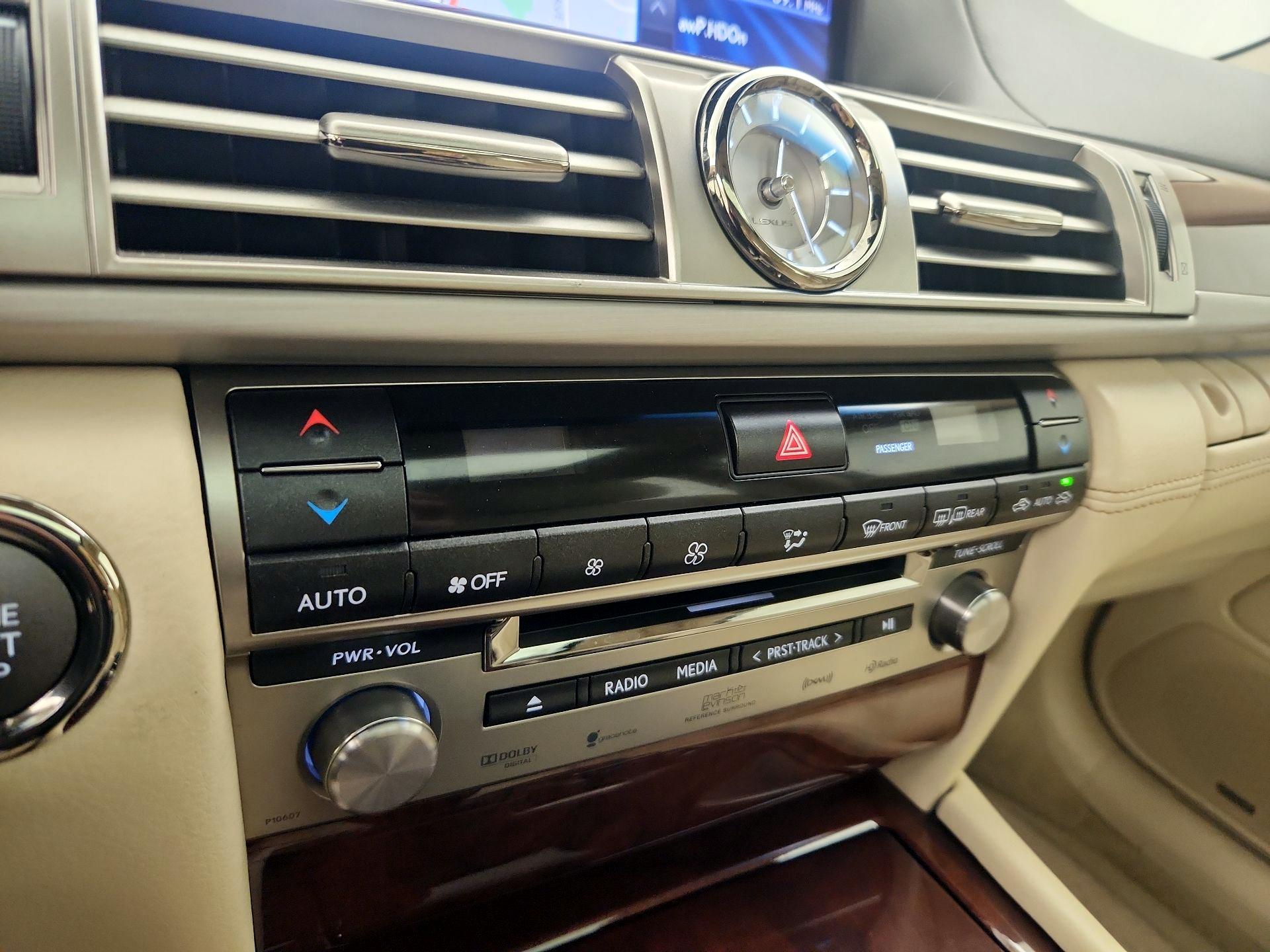 Thumbnail: 2014 Lexus LS - 17