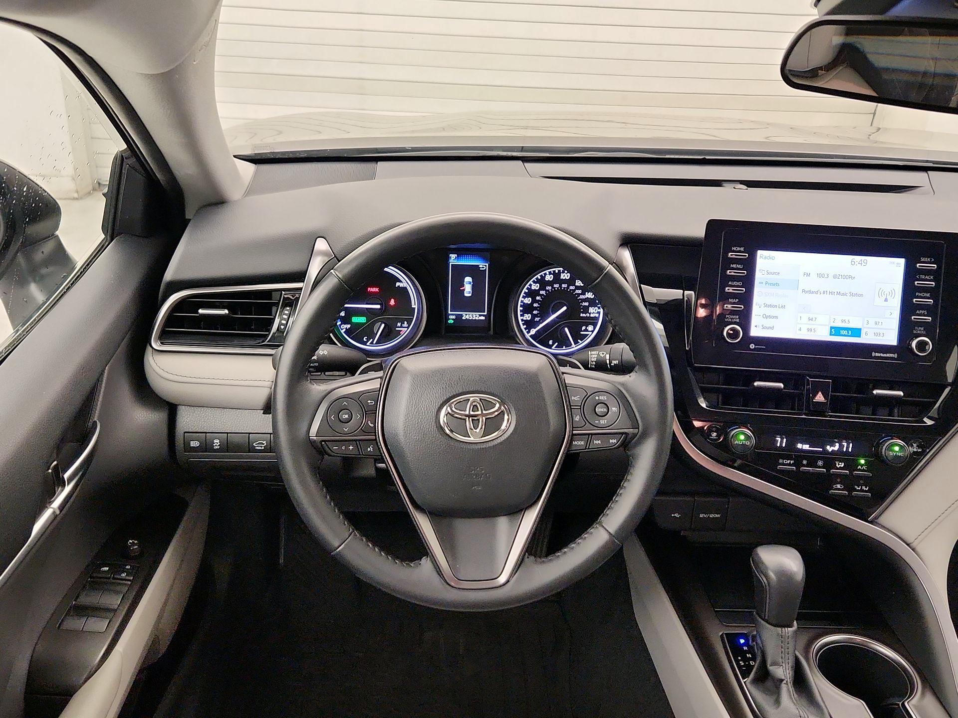 Thumbnail: 2022 Toyota Camry - 10