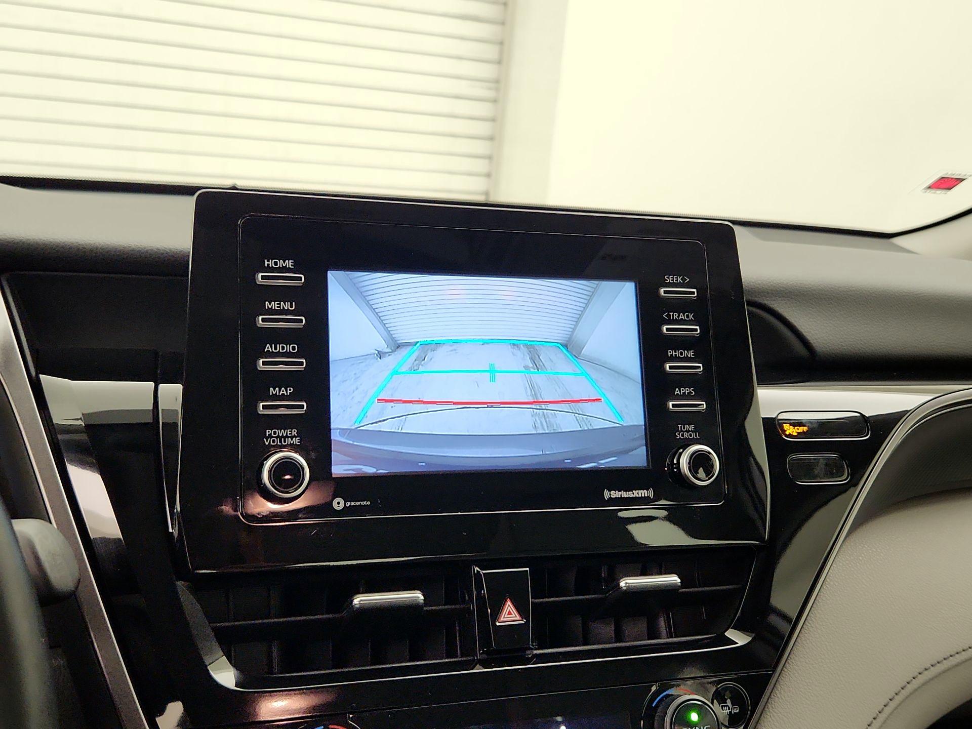 Thumbnail: 2022 Toyota Camry - 14