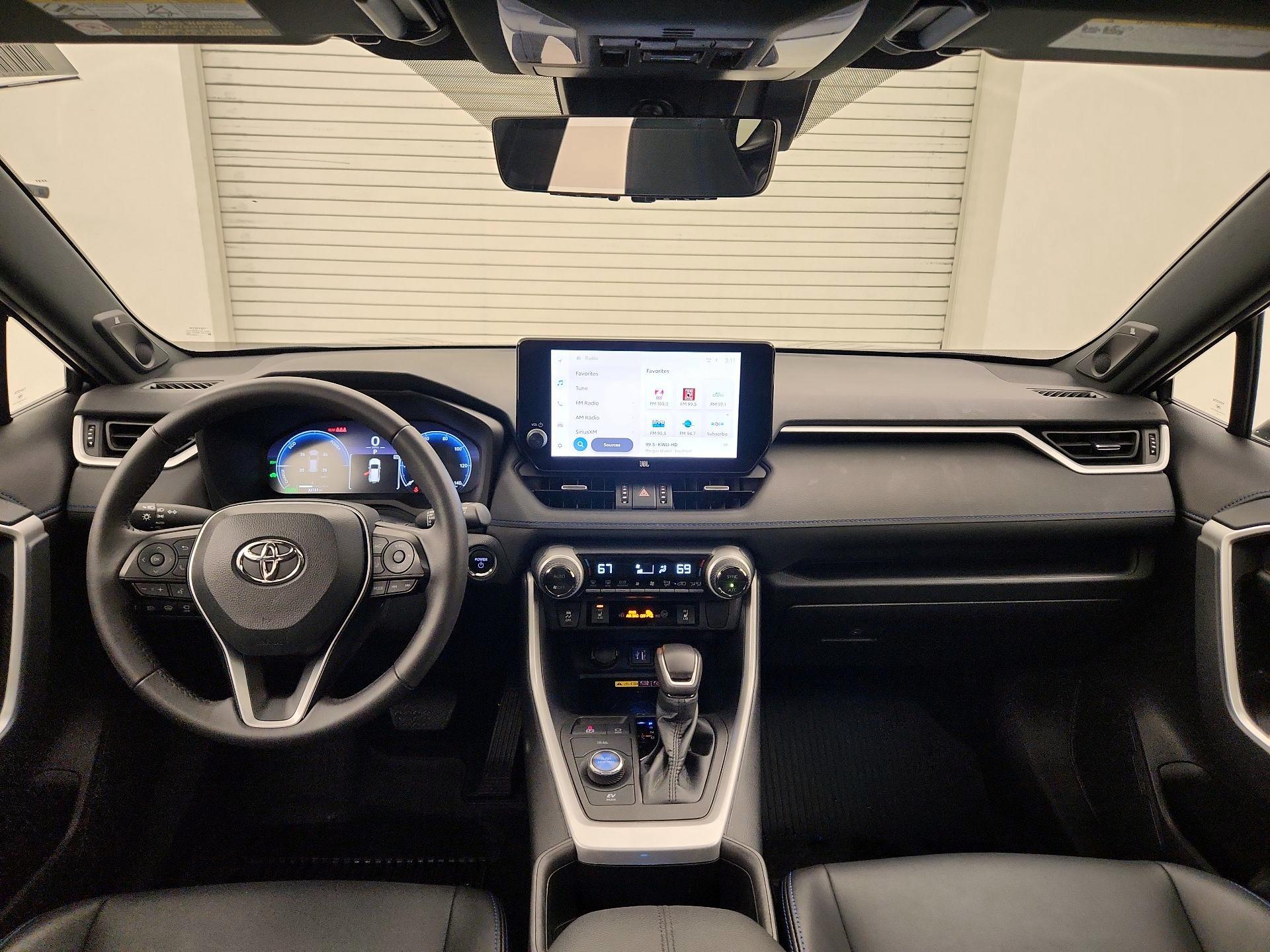 Thumbnail: 2023 Toyota RAV4 - 9