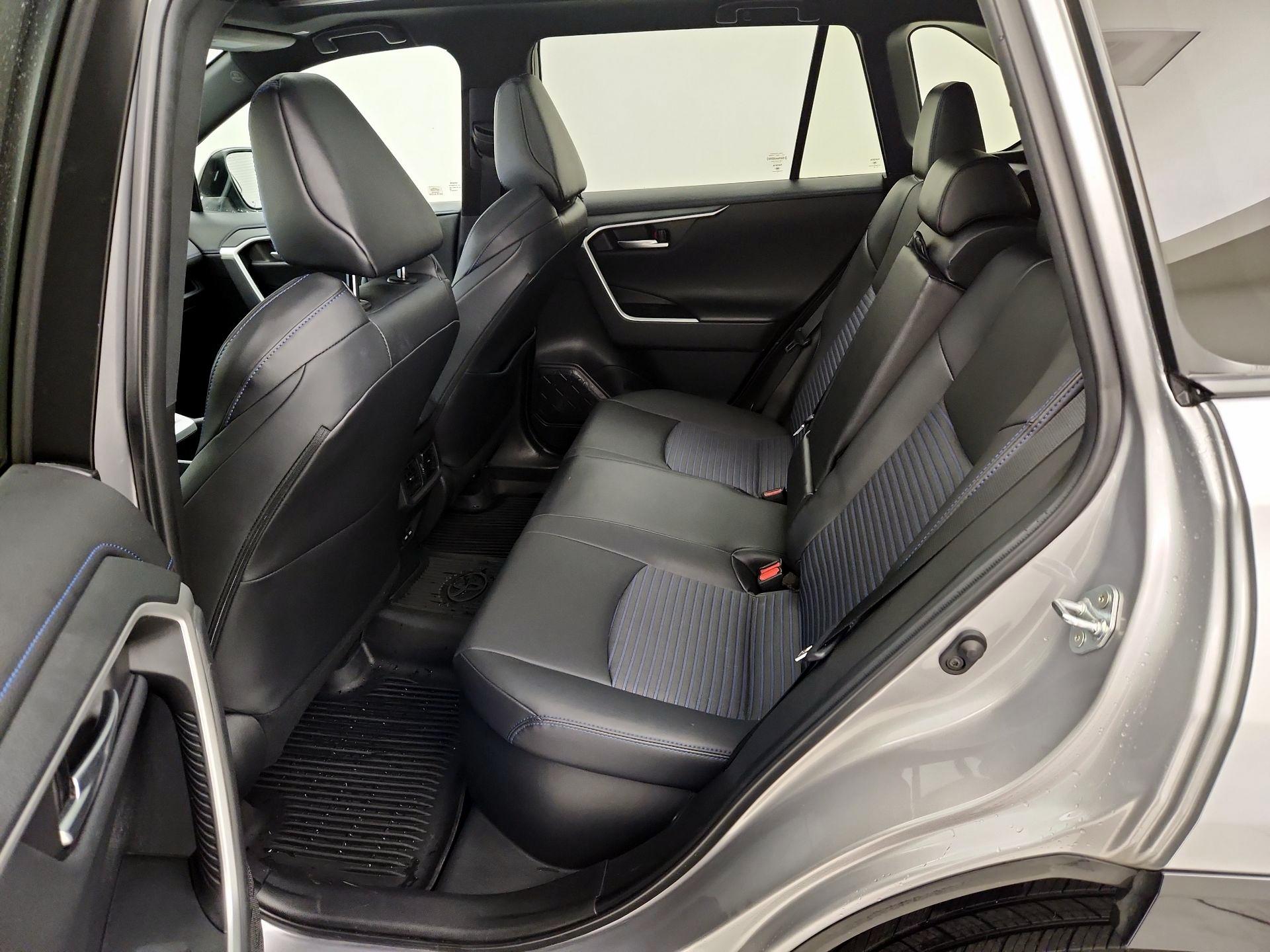 Thumbnail: 2023 Toyota RAV4 - 20