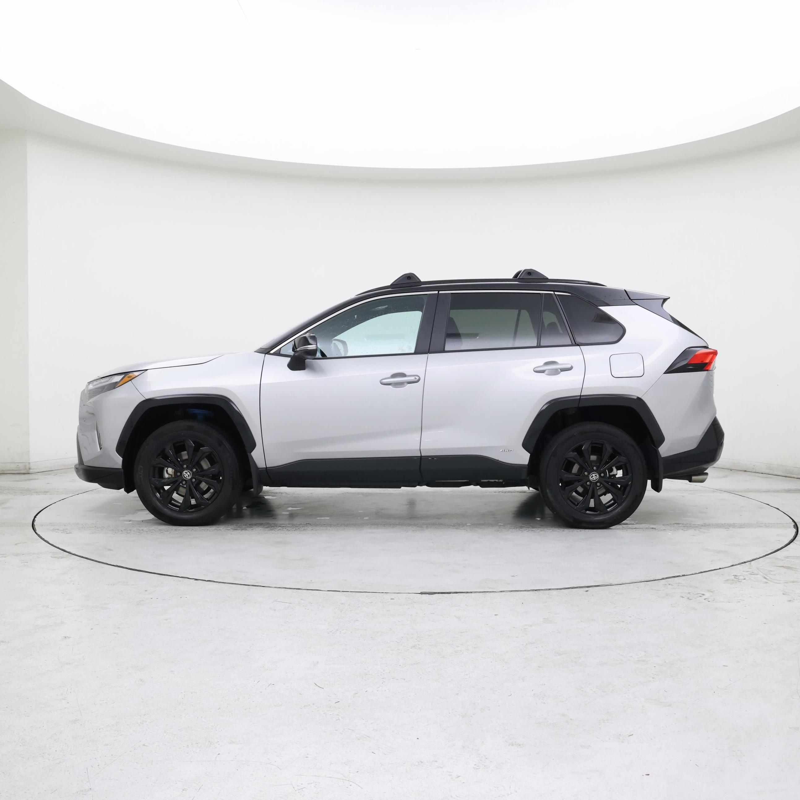 Thumbnail: 2023 Toyota RAV4 - 3