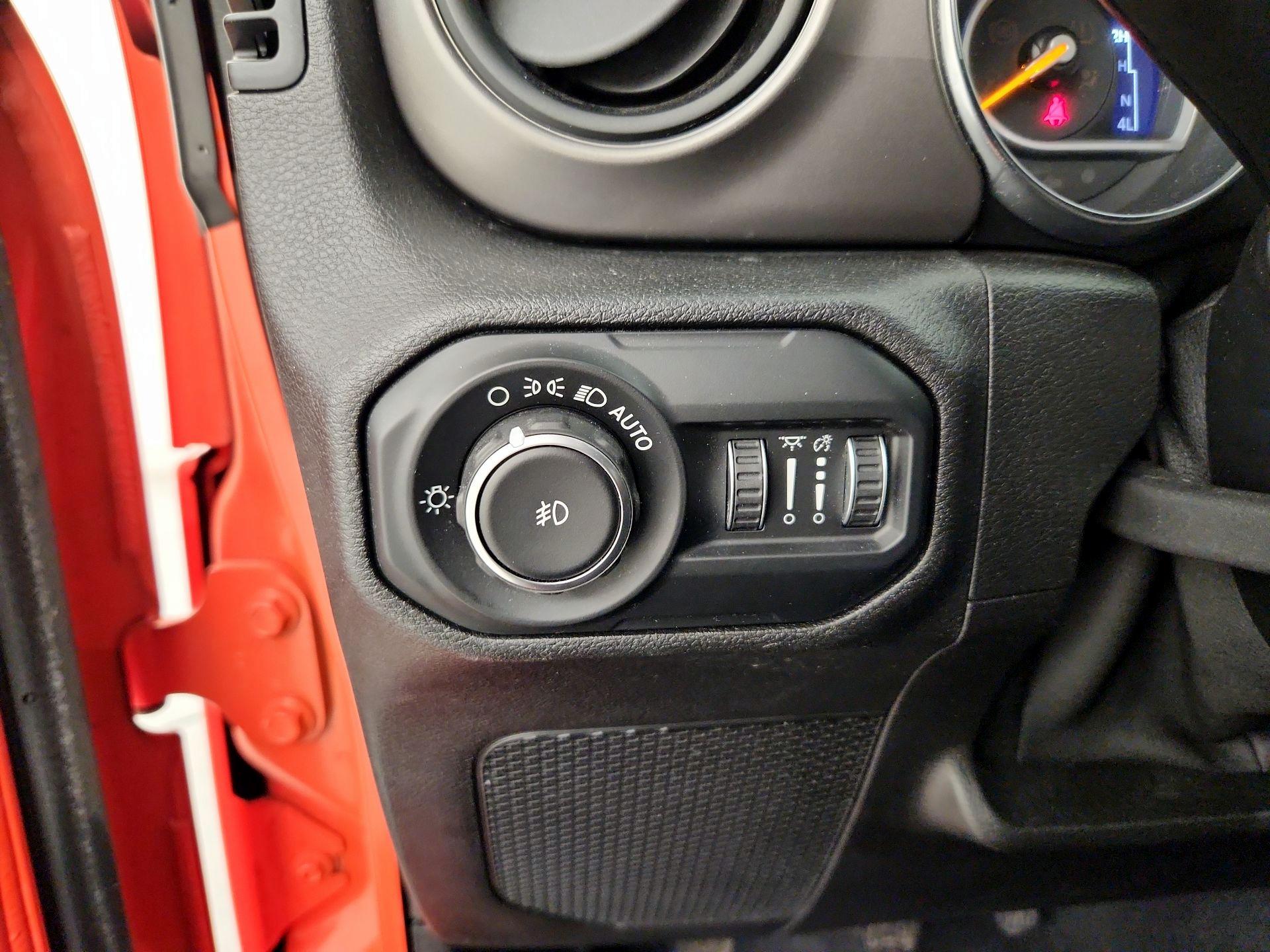 Thumbnail: 2020 Jeep Wrangler - 13