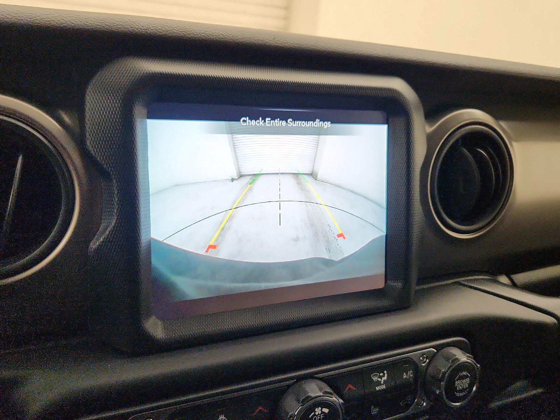 Thumbnail: 2020 Jeep Wrangler - 15