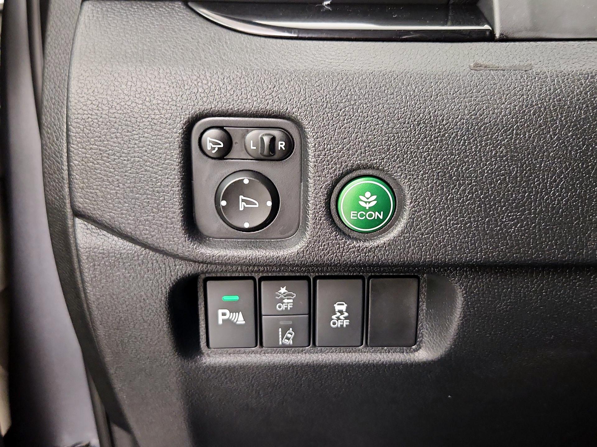 Thumbnail: 2019 Honda Passport - 13