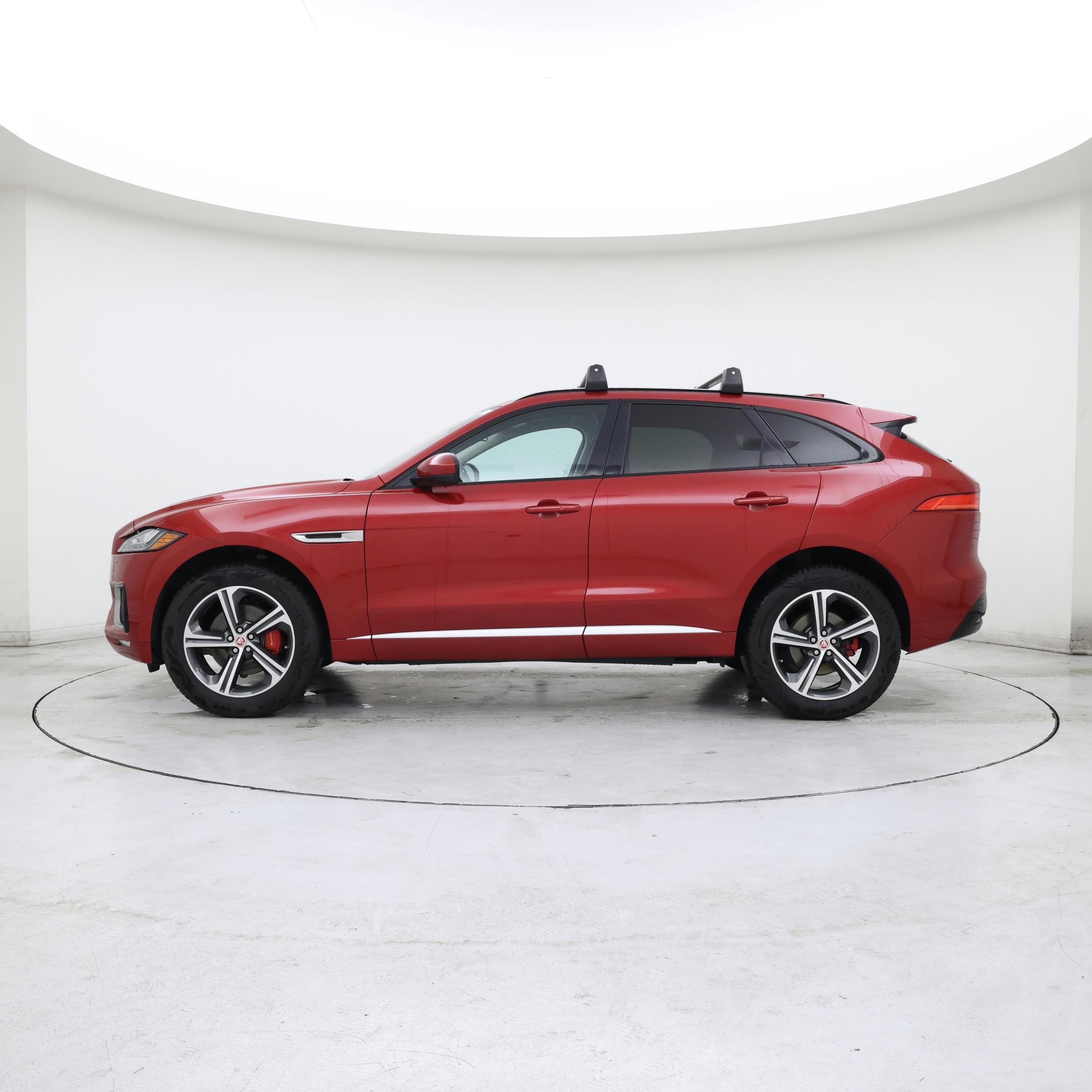 Thumbnail: 2017 Jaguar F-Pace - 3